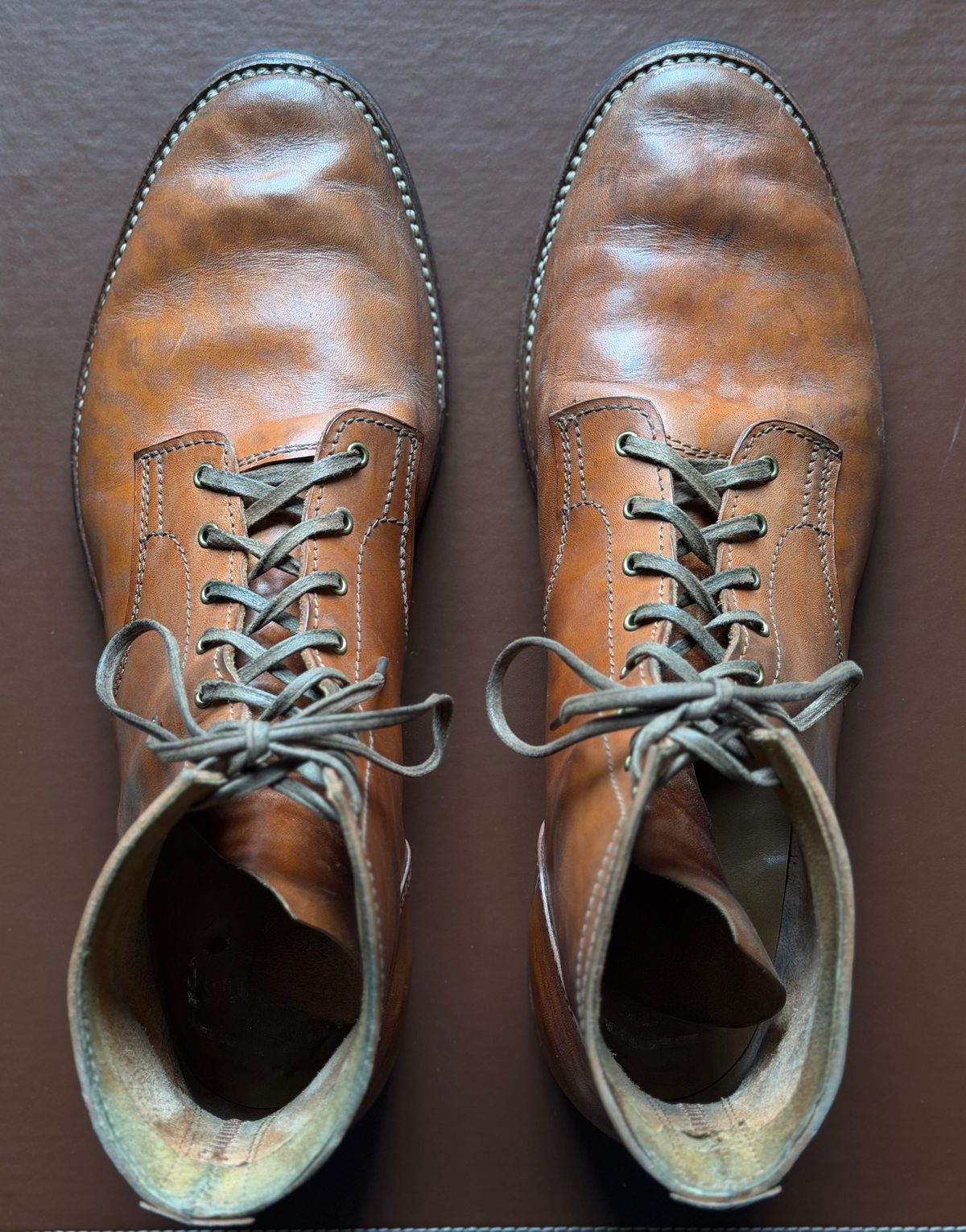 Photo by moznme on March 29, 2026 of the Oldspeed MFG Service Boot 6” in Horween Russet Horsehide Strips.