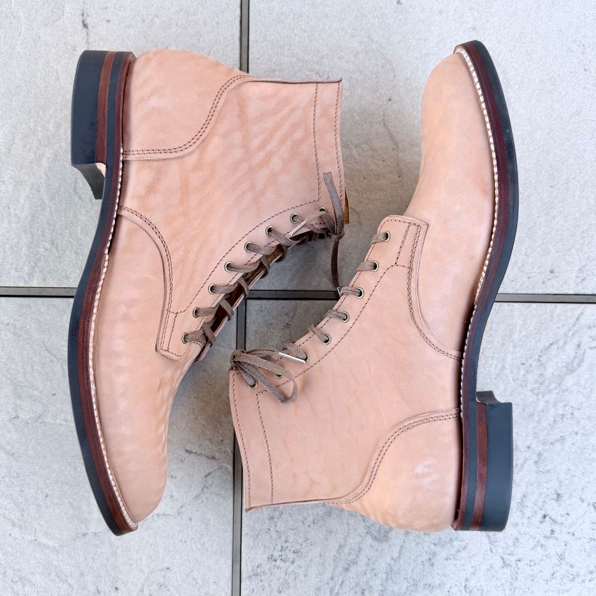 Photo by moznme on October 1, 2025 of the Oldspeed Service Boot 6” in Horween Russet Horsehide Strips.