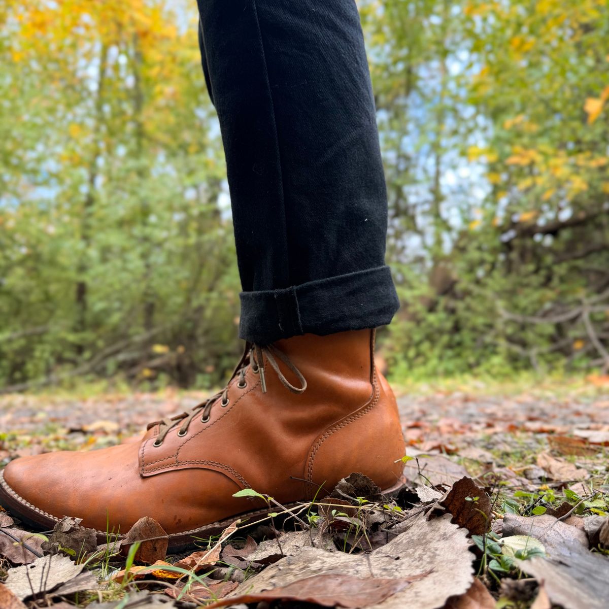 Photo by moznme on October 24, 2025 of the Oldspeed Service Boot 6” in Horween Russet Horsehide Strips.