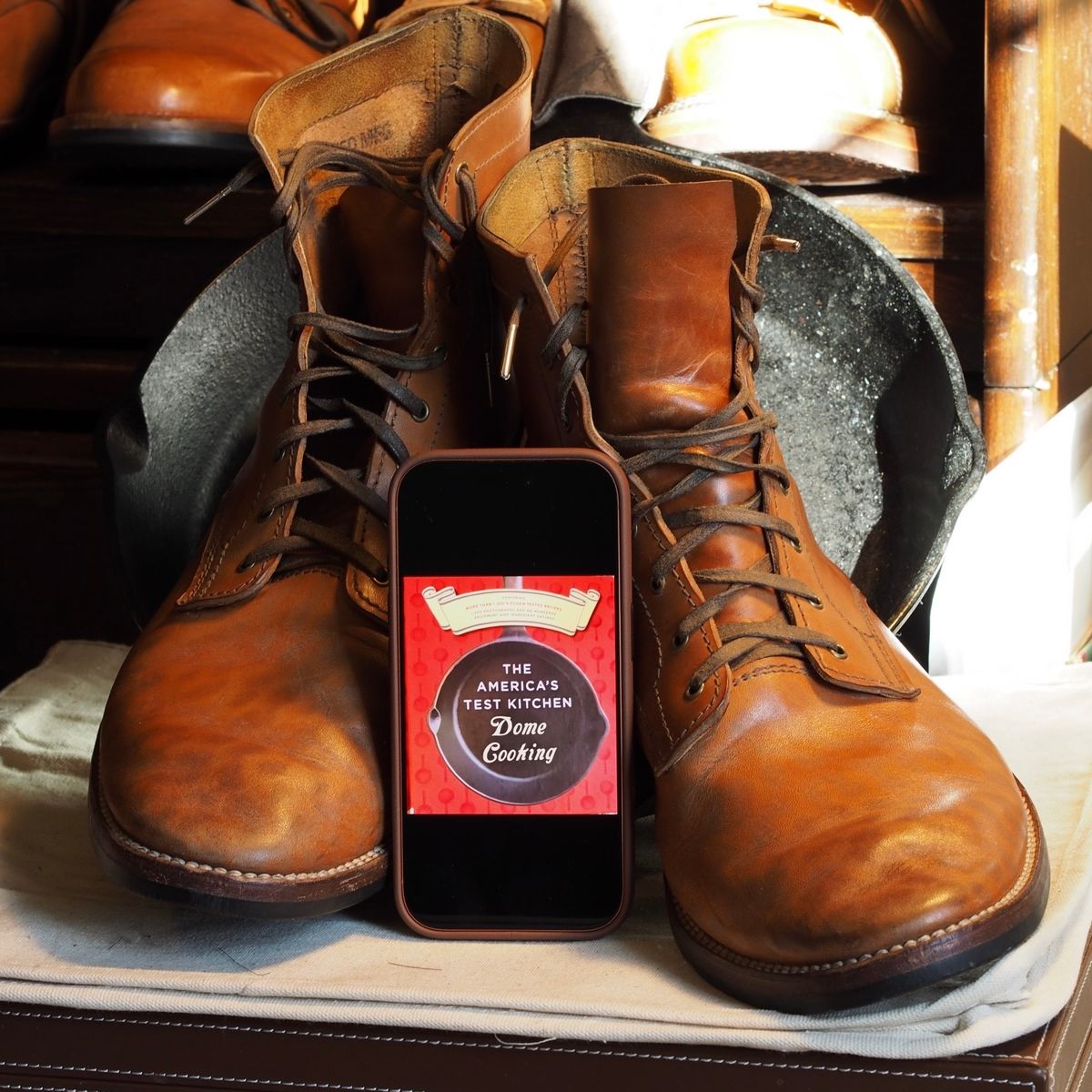 Photo by moznme on November 1, 2025 of the Oldspeed Service Boot 6” in Horween Russet Horsehide Strips.