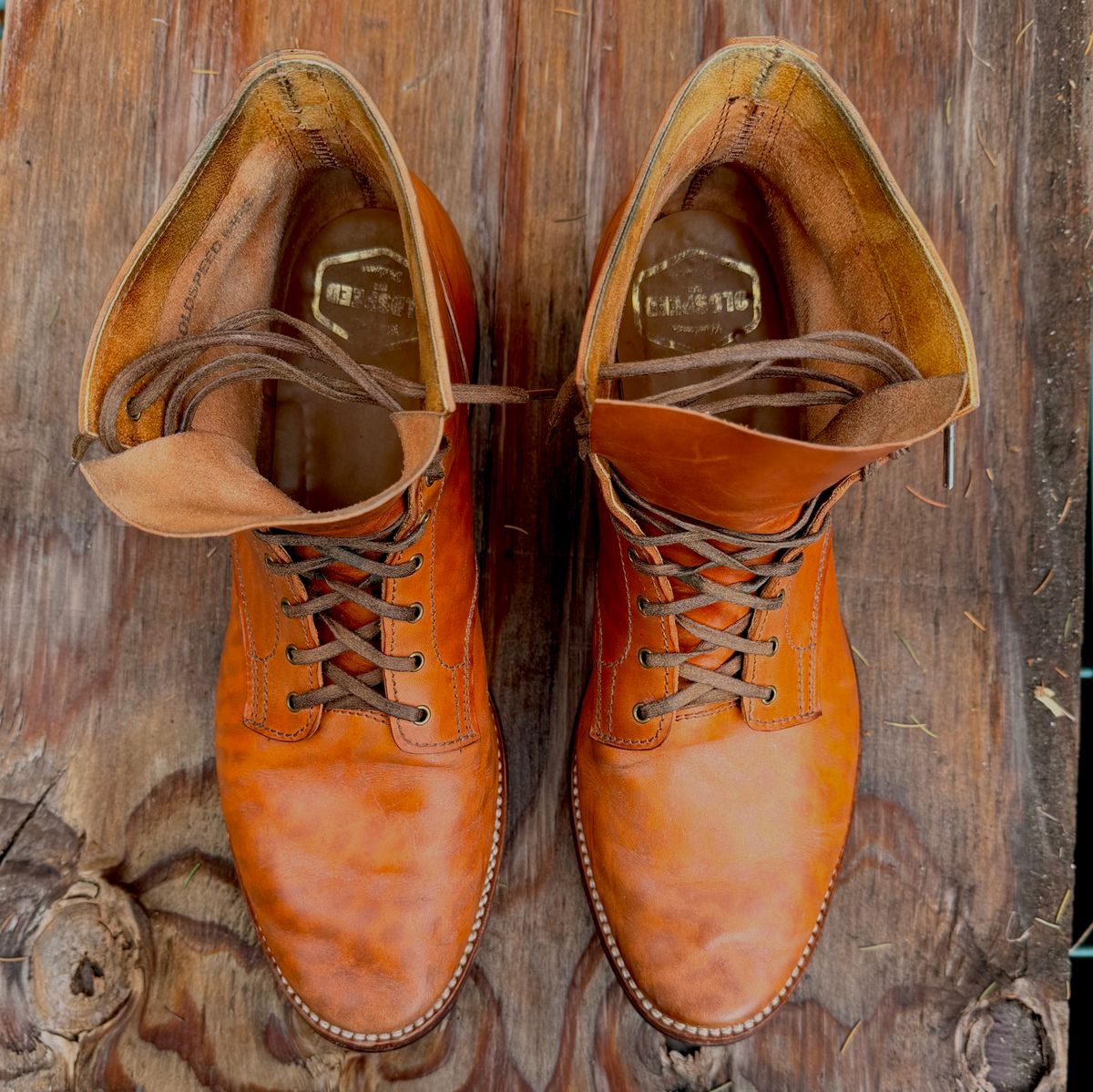 Photo by moznme on November 1, 2025 of the Oldspeed Service Boot 6” in Horween Russet Horsehide Strips.