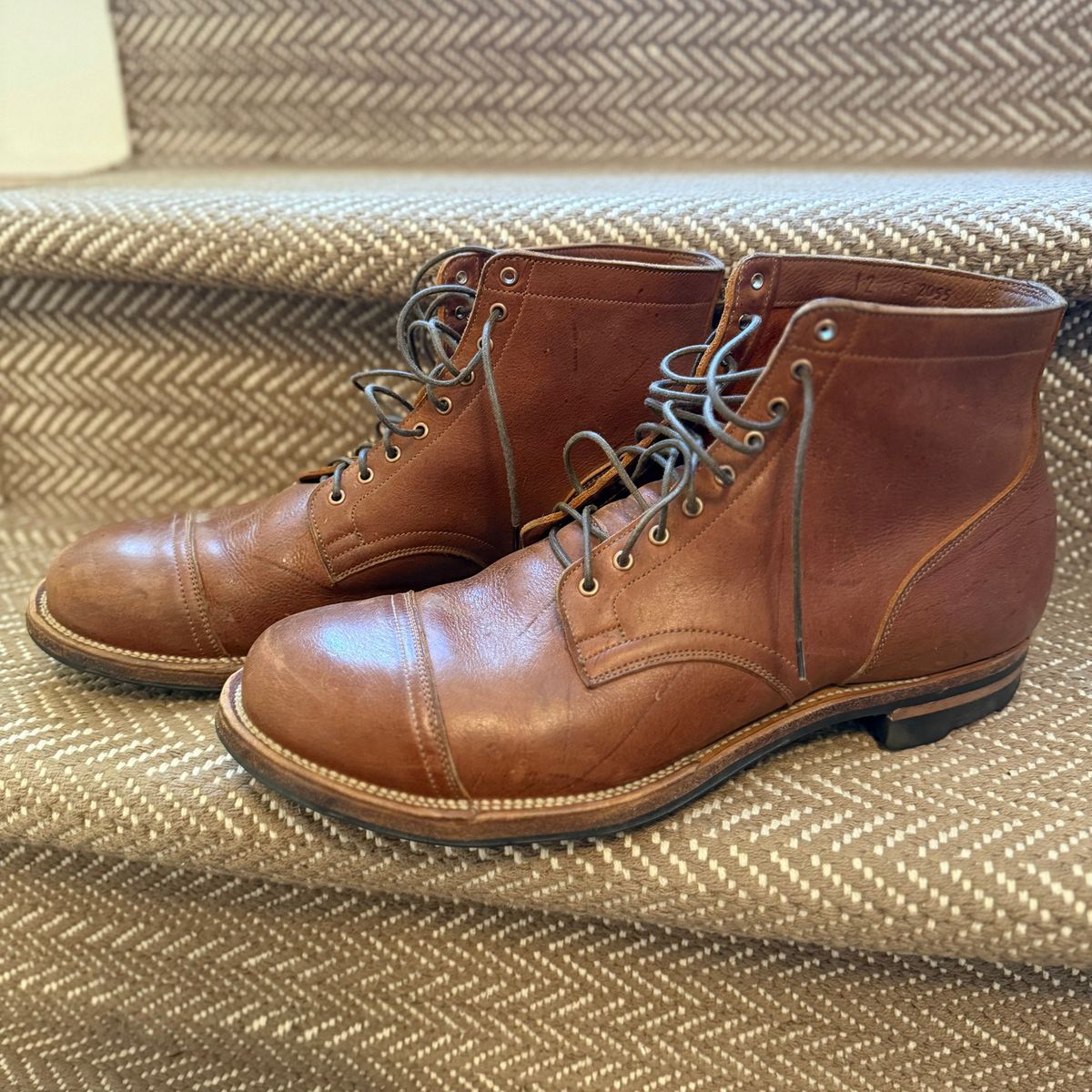 Photo by moznme on December 14, 2024 of the Viberg Service Boot PCT in Viberg / C.F. Stead Nutmeg Waxed Kudu.