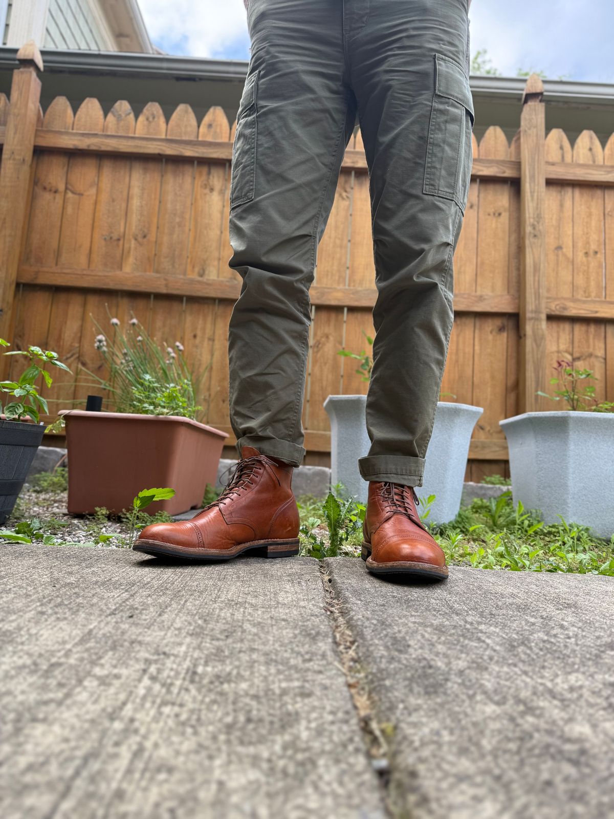 Photo by moznme on June 28, 2025 of the Viberg Service Boot BCT in Horween English Tan Dublin.