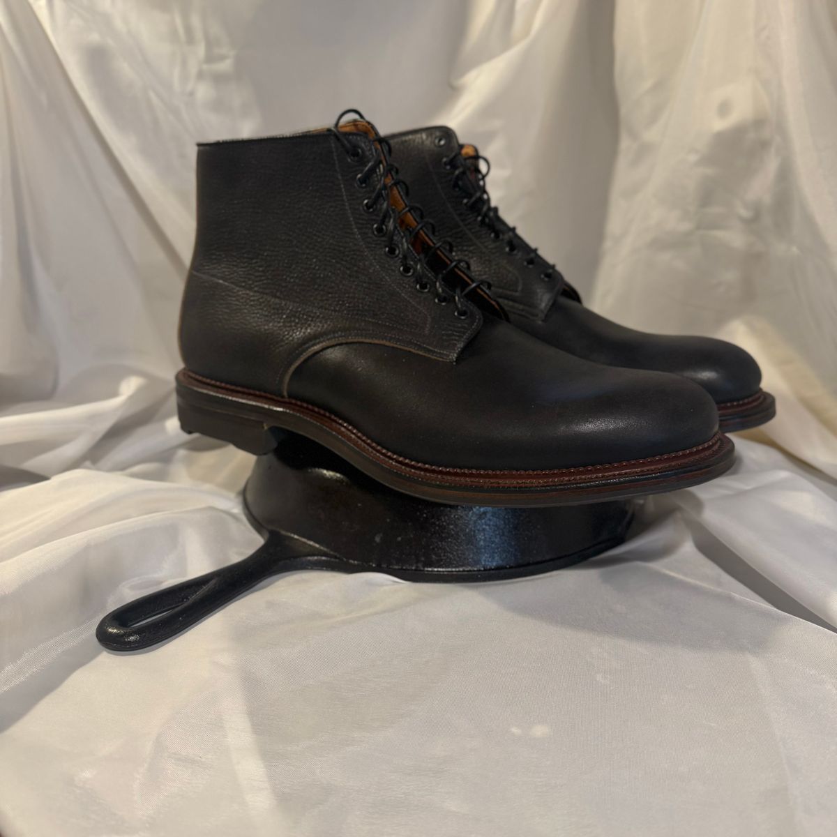 Photo by moznme on October 1, 2024 of the Viberg Navvy Boot in Horween Black Washed Chromexcel.