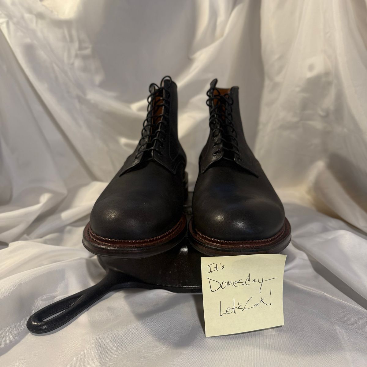 Photo by moznme on October 1, 2024 of the Viberg Navvy Boot in Horween Black Washed Chromexcel.