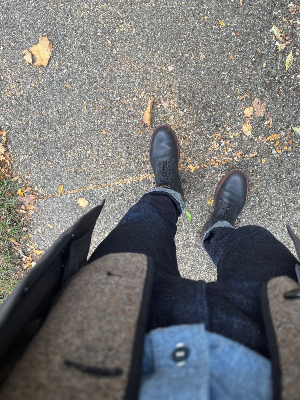 Photo by moznme on November 4, 2024 of the Viberg Navvy Boot in Horween Black Washed Chromexcel.