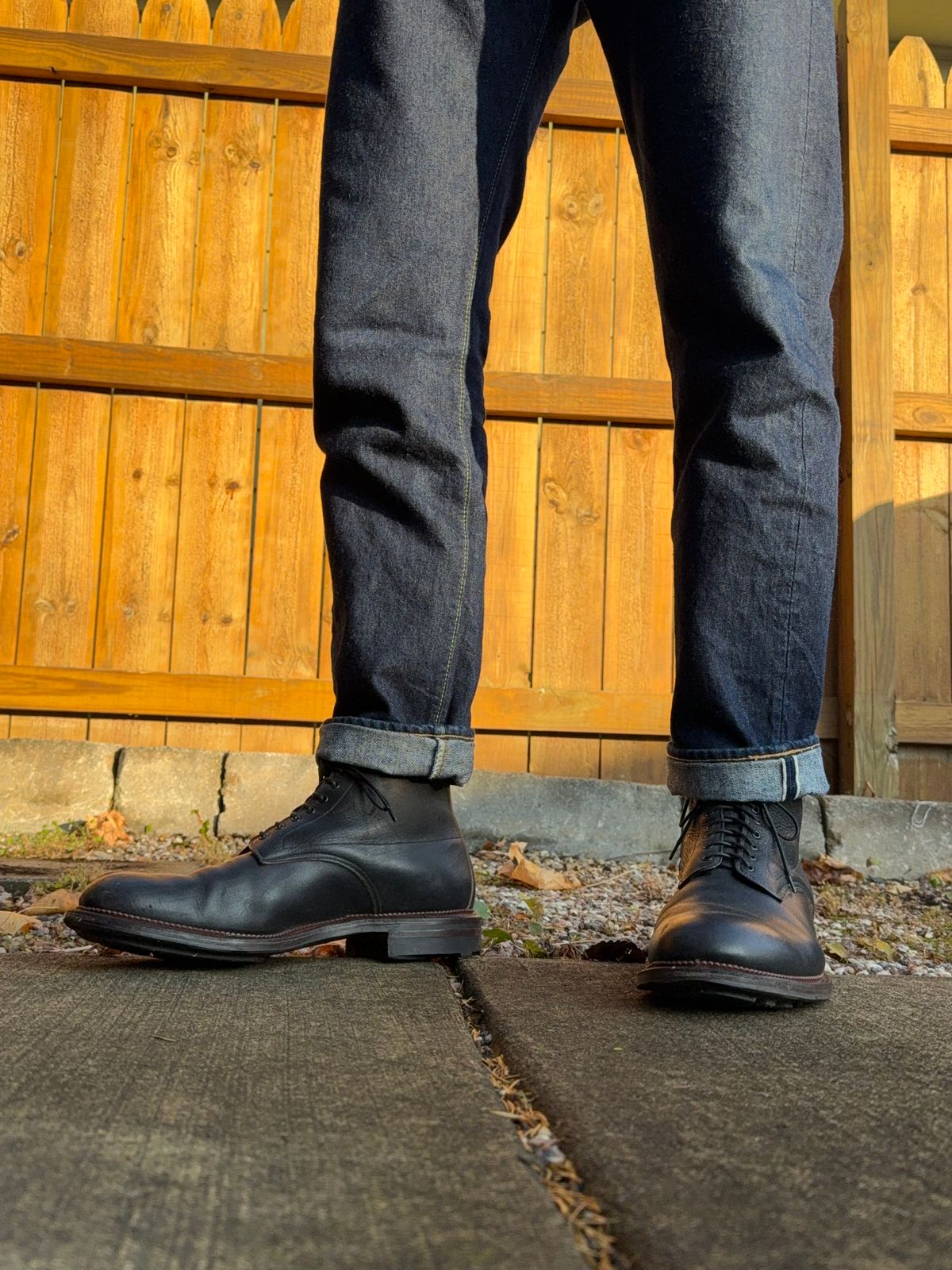 Photo by moznme on November 18, 2024 of the Viberg Navvy Boot in Horween Black Washed Chromexcel.