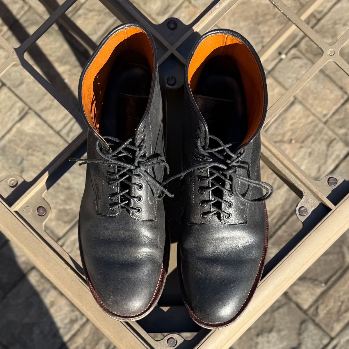 Photo by moznme on December 3, 2024 of the Viberg Navvy Boot in Horween Black Washed Chromexcel.