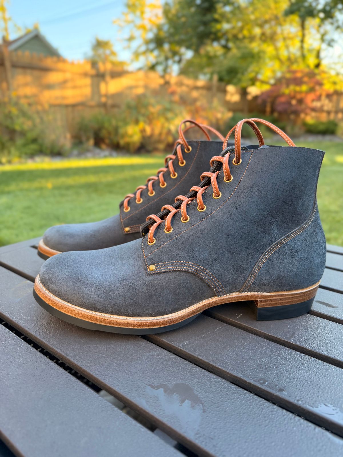 Photo by moznme on October 9, 2025 of the Iron Boots The Great Escape in Horween Navy Chamois Roughout.