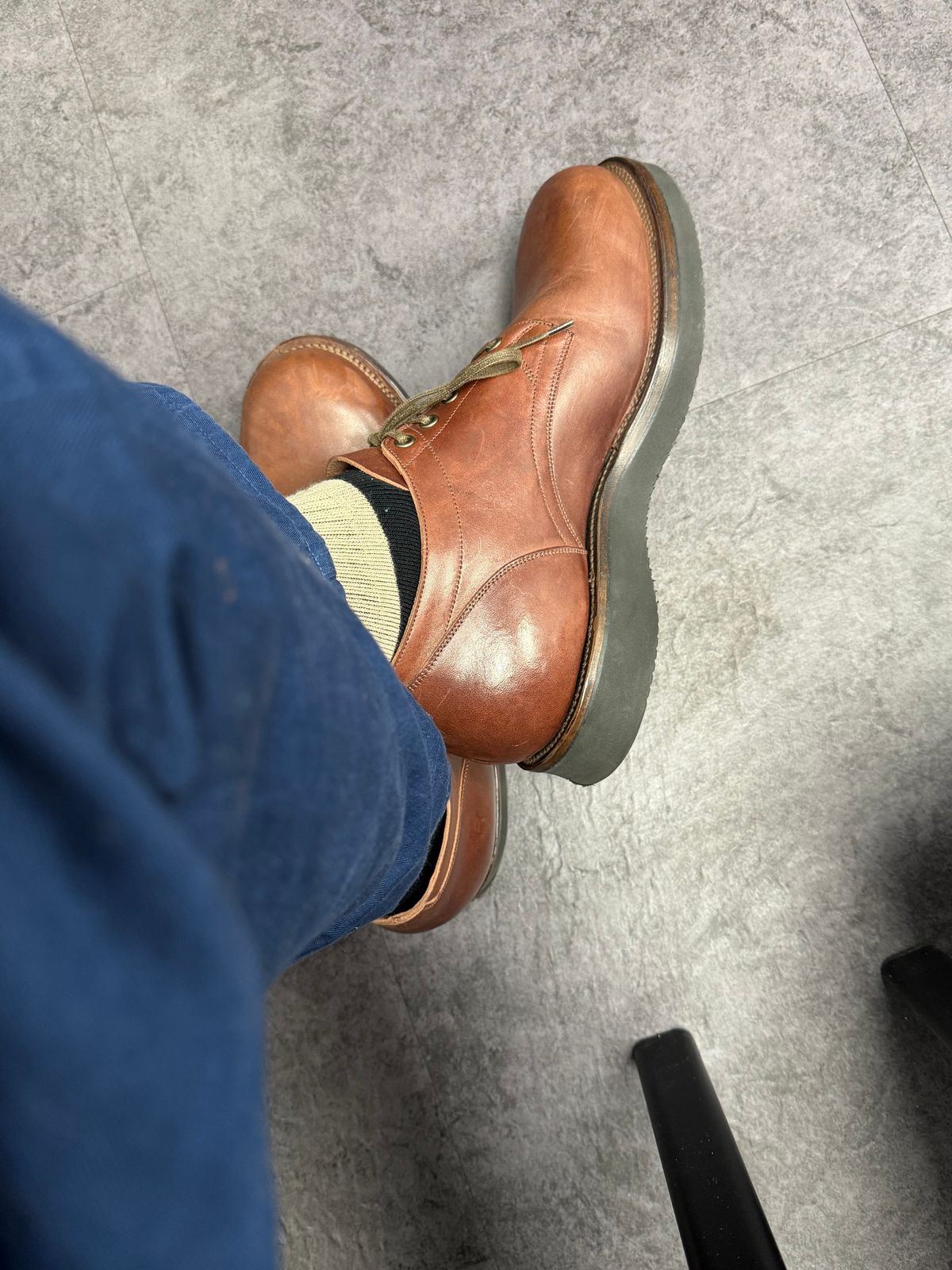 Photo by moznme on September 11, 2025 of the Viberg 145 Oxford in Maryam Burgundy Lucida Horsebutt.