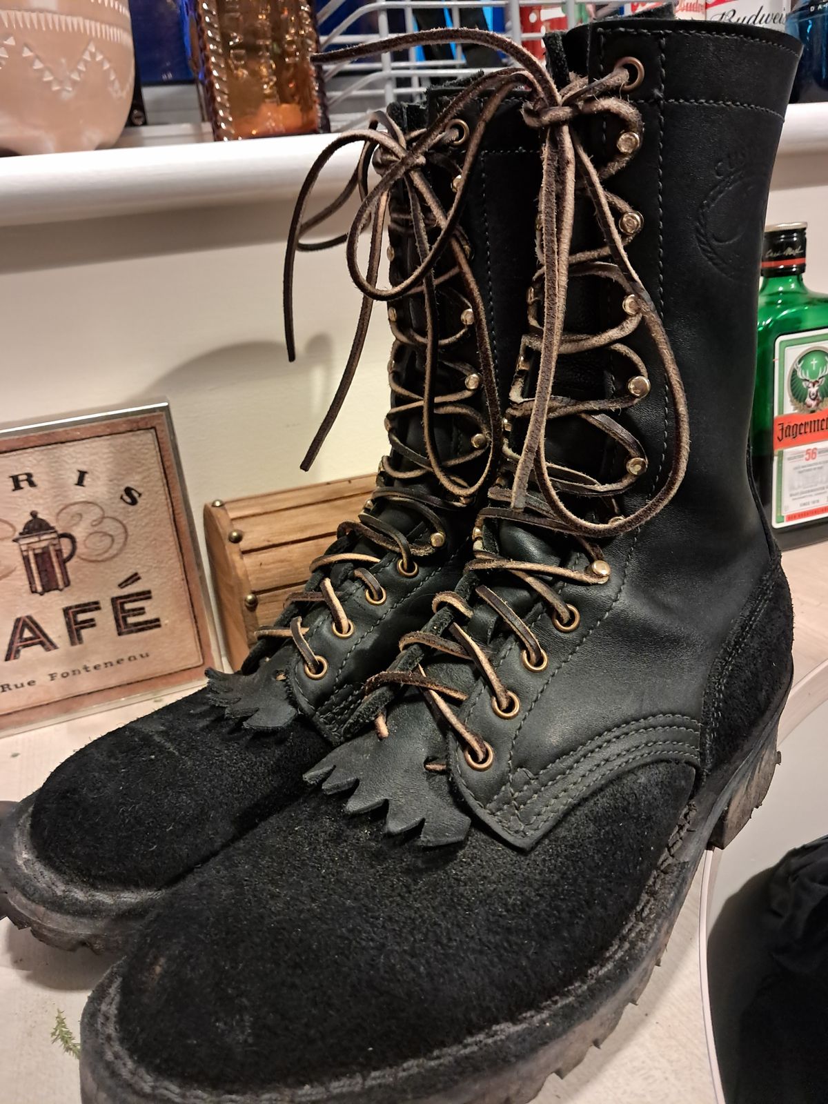 Photo by zealouscollie on April 30, 2025 of the JK Boots Fire Inlander in Seidel Black MaxSupport.