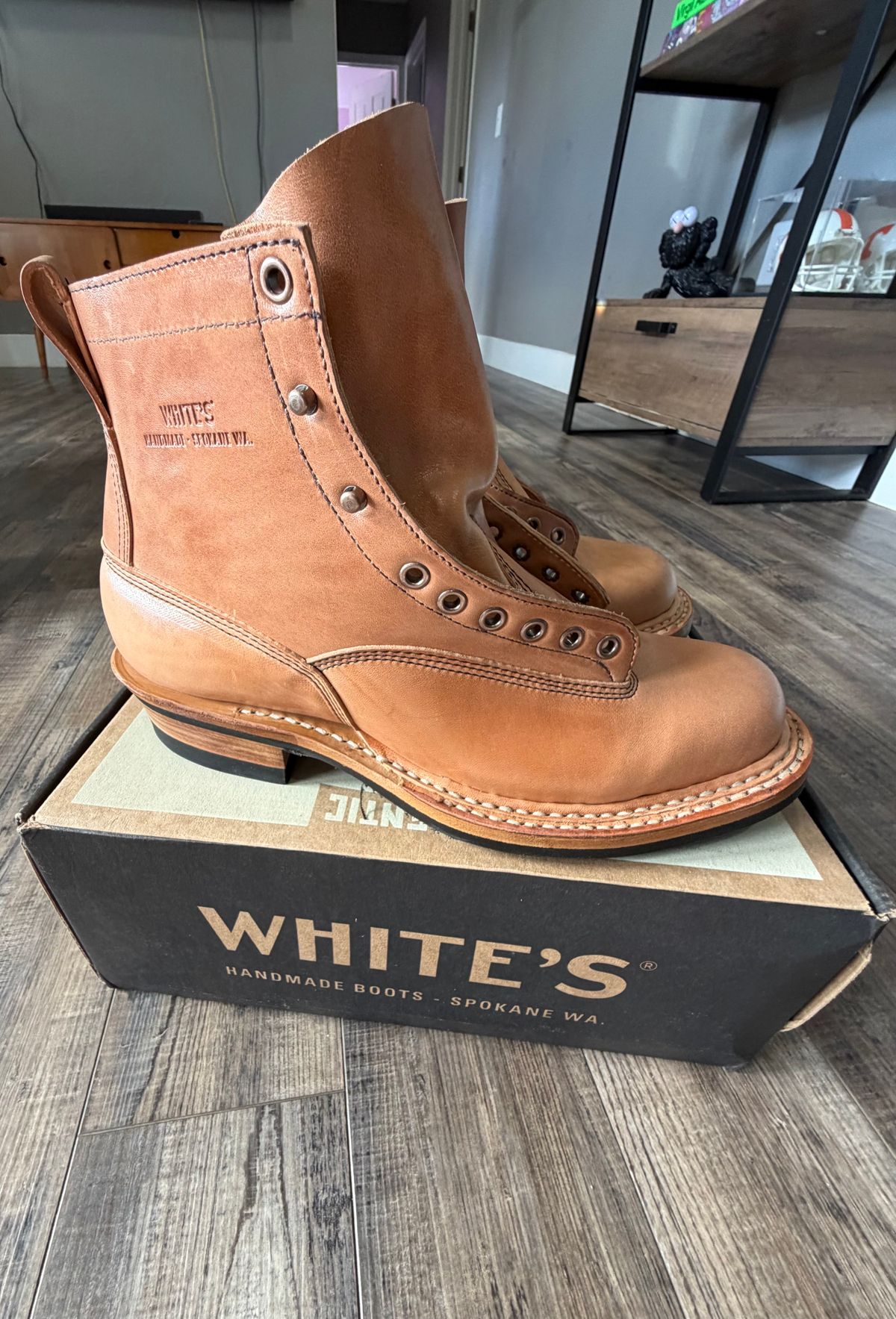 Photo by Foamkiller on January 12, 2026 of the White's 350 Cutter in Maryam Natural Horsebutt.