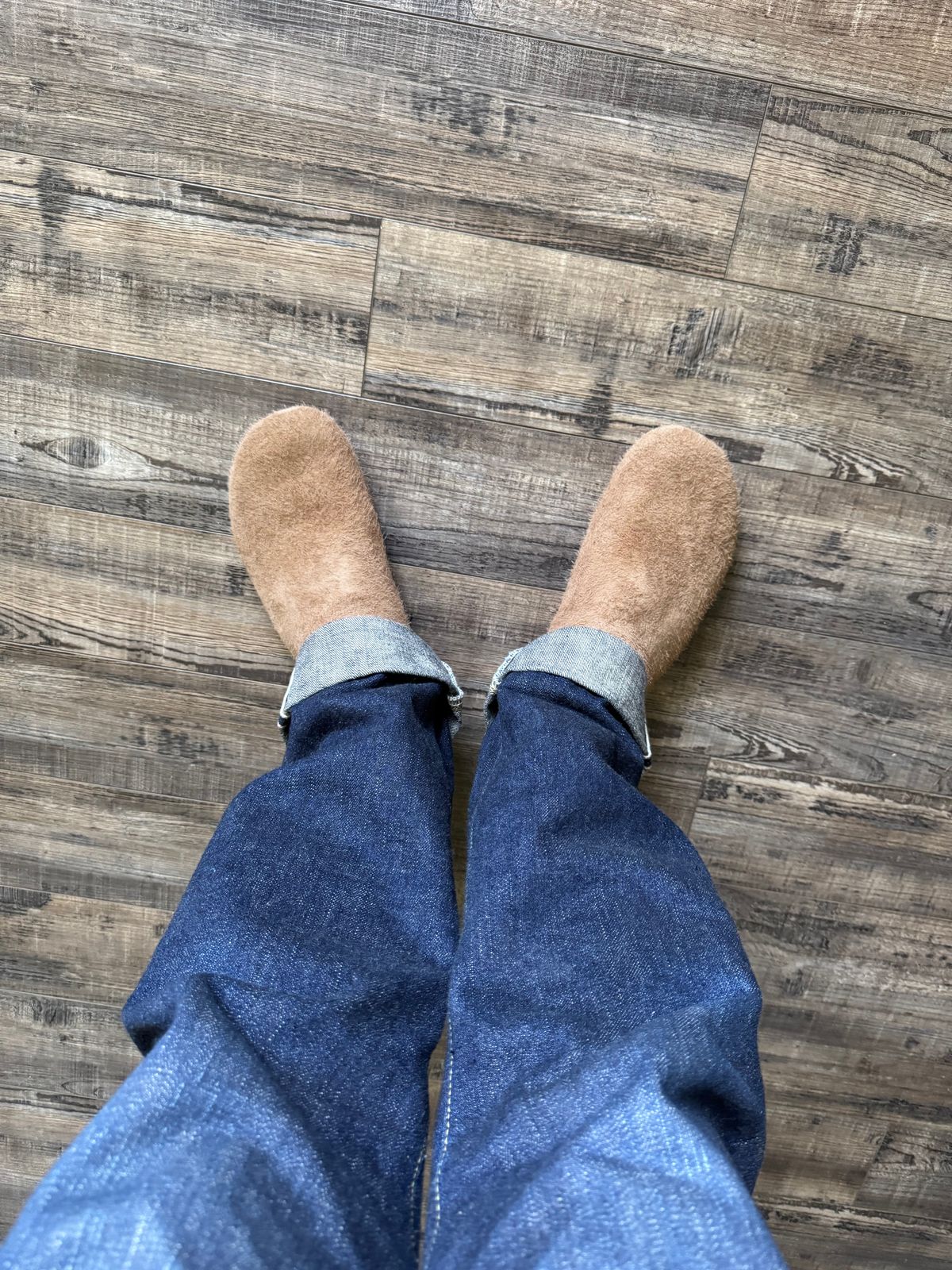 Photo by Foamkiller on May 15, 2025 of the 3sixteen Calf Leather Mules in Shaggy Chestnut Suede.
