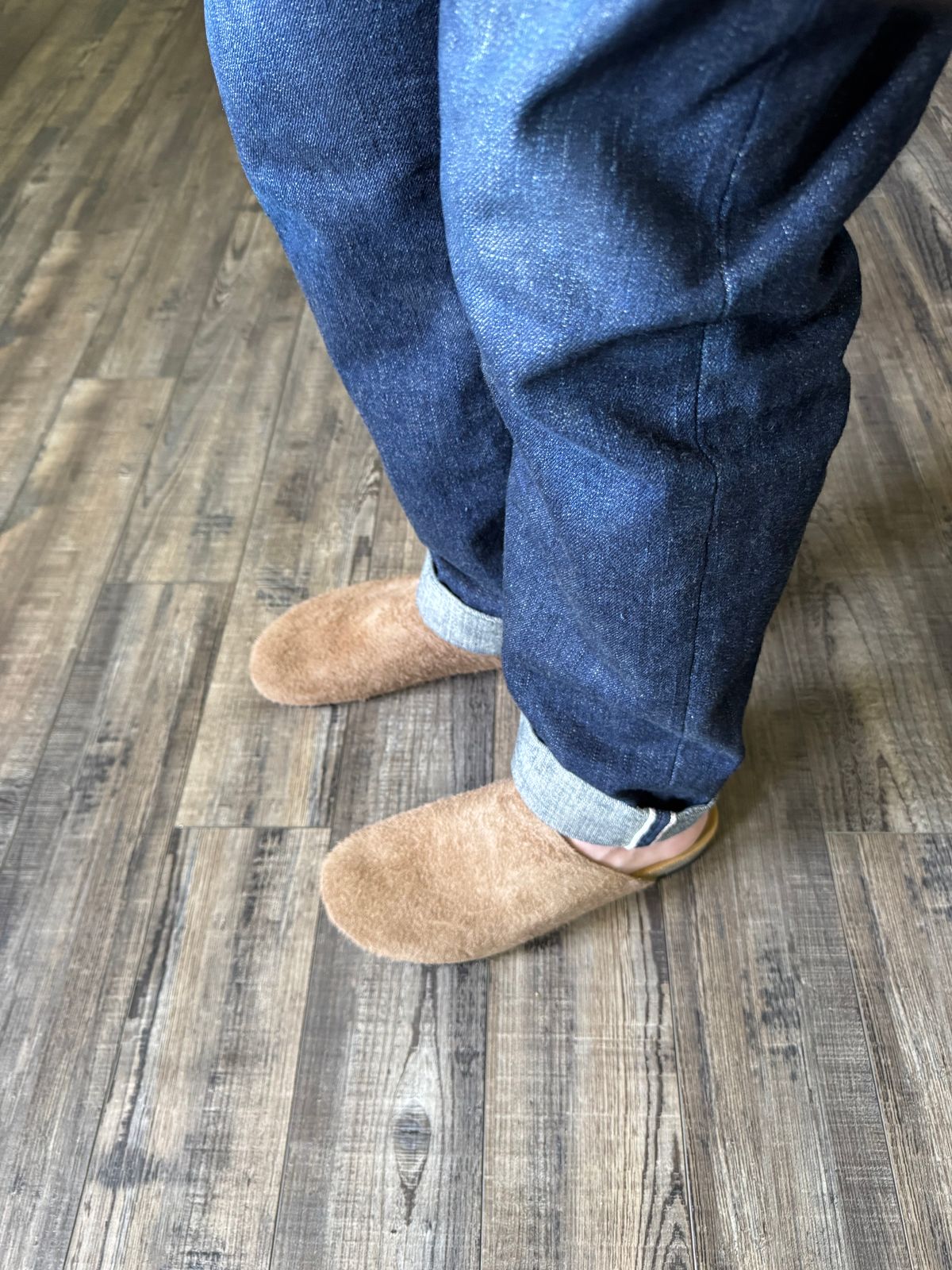 Photo by Foamkiller on May 15, 2025 of the 3sixteen Calf Leather Mules in Shaggy Chestnut Suede.