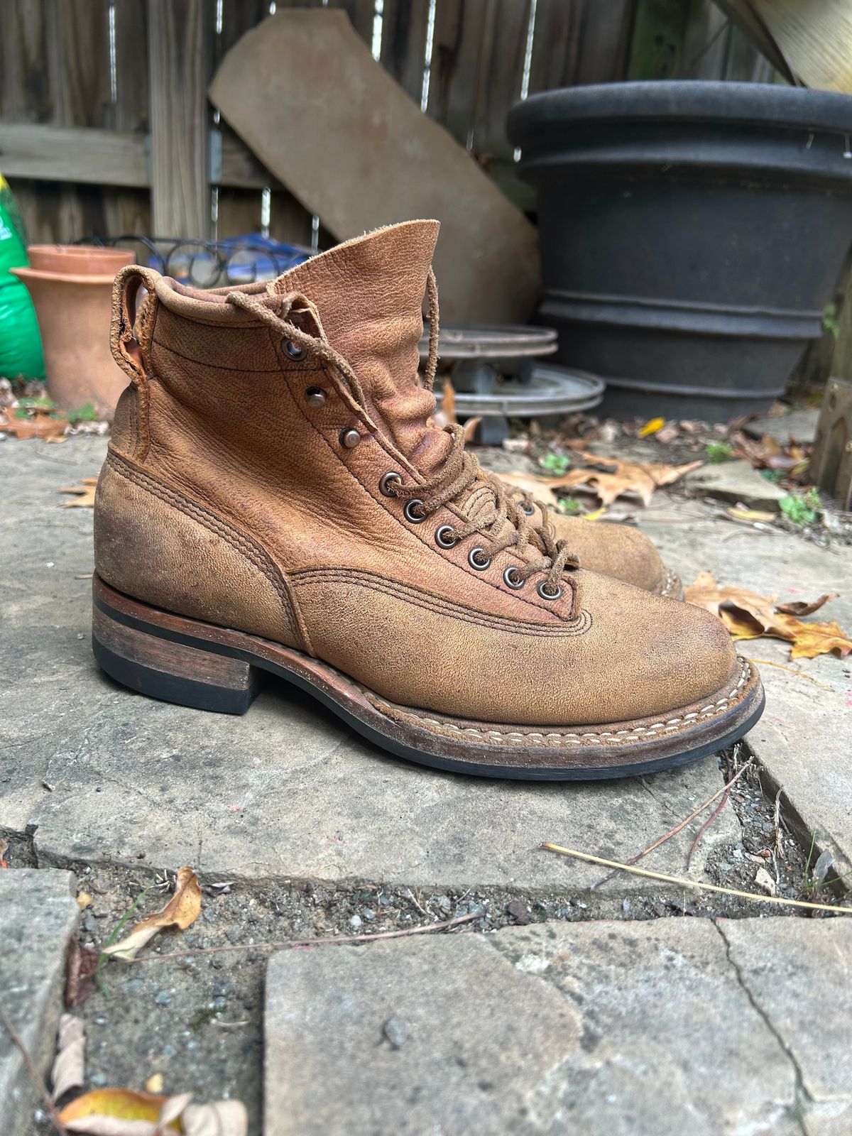 Photo by Vintage_Clark on October 22, 2025 of the White's 350 Cutter in CF Stead New Rosewood Unicorn.