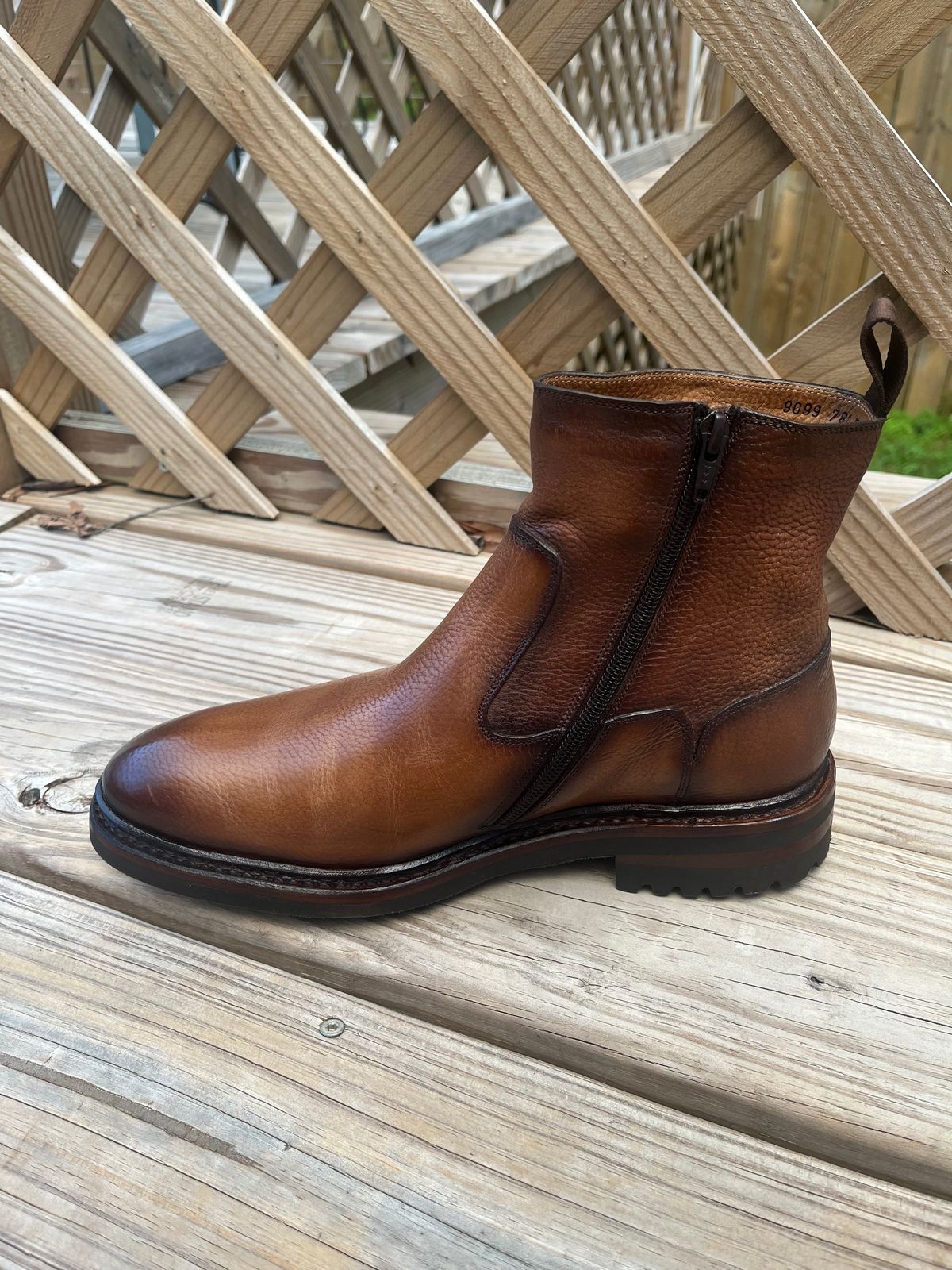 Photo by theoldsole on October 1, 2024 of the Carlos Santos Maxwel in Unknown Grain Leather.