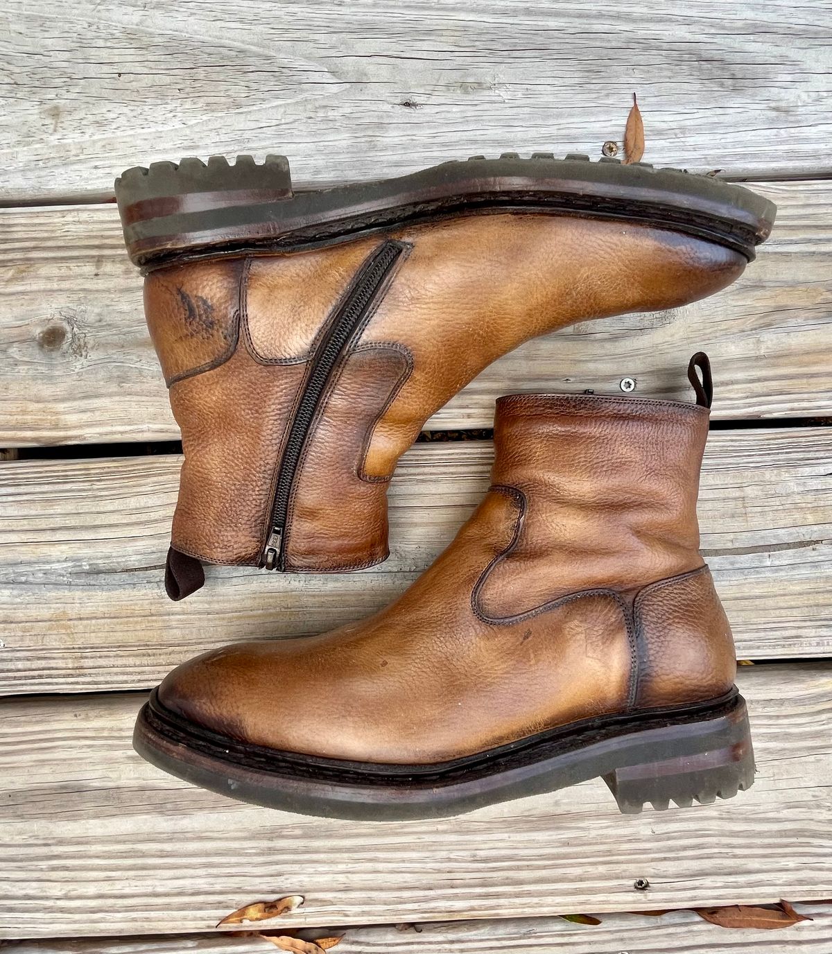 Photo by theoldsole on November 2, 2024 of the Carlos Santos Maxwel in Unknown Grain Leather.