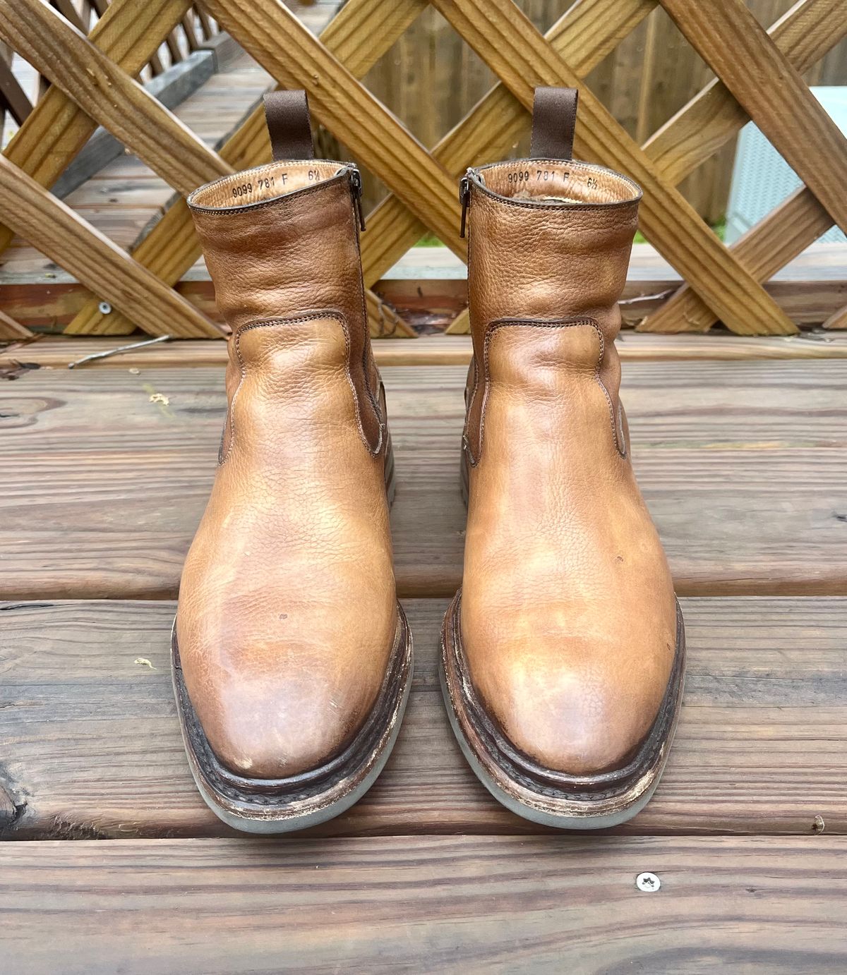 Photo by theoldsole on April 4, 2025 of the Carlos Santos Maxwel in Unknown Grain Leather.