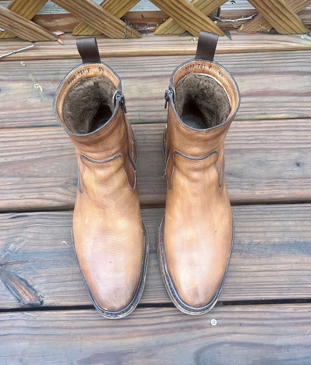 Photo by theoldsole on April 4, 2025 of the Carlos Santos Maxwel in Unknown Grain Leather.