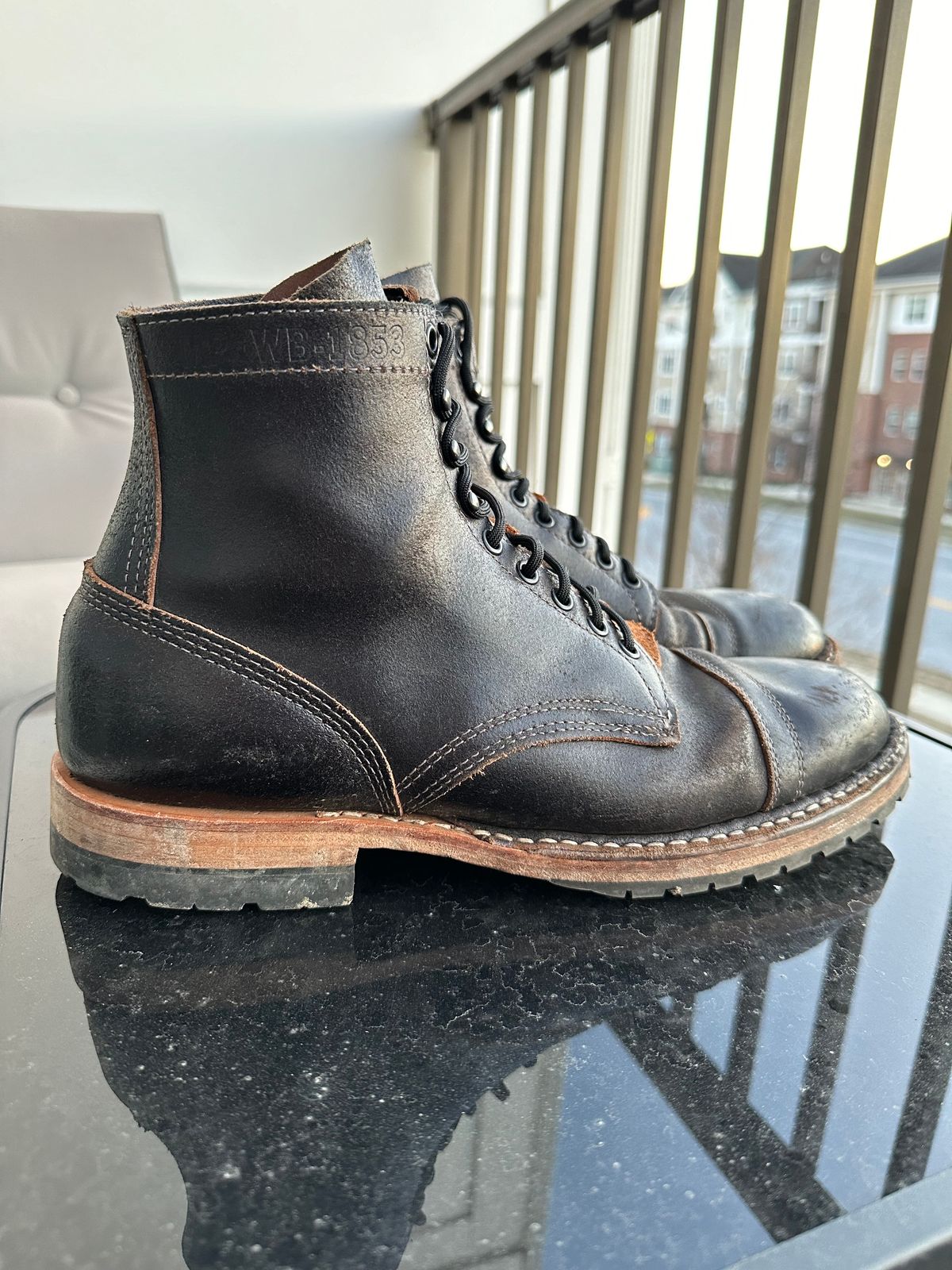 Photo by FutureCorpse33 on February 23, 2025 of the White's MP-Sherman Toe Cap in Horween Black Waxed Flesh.