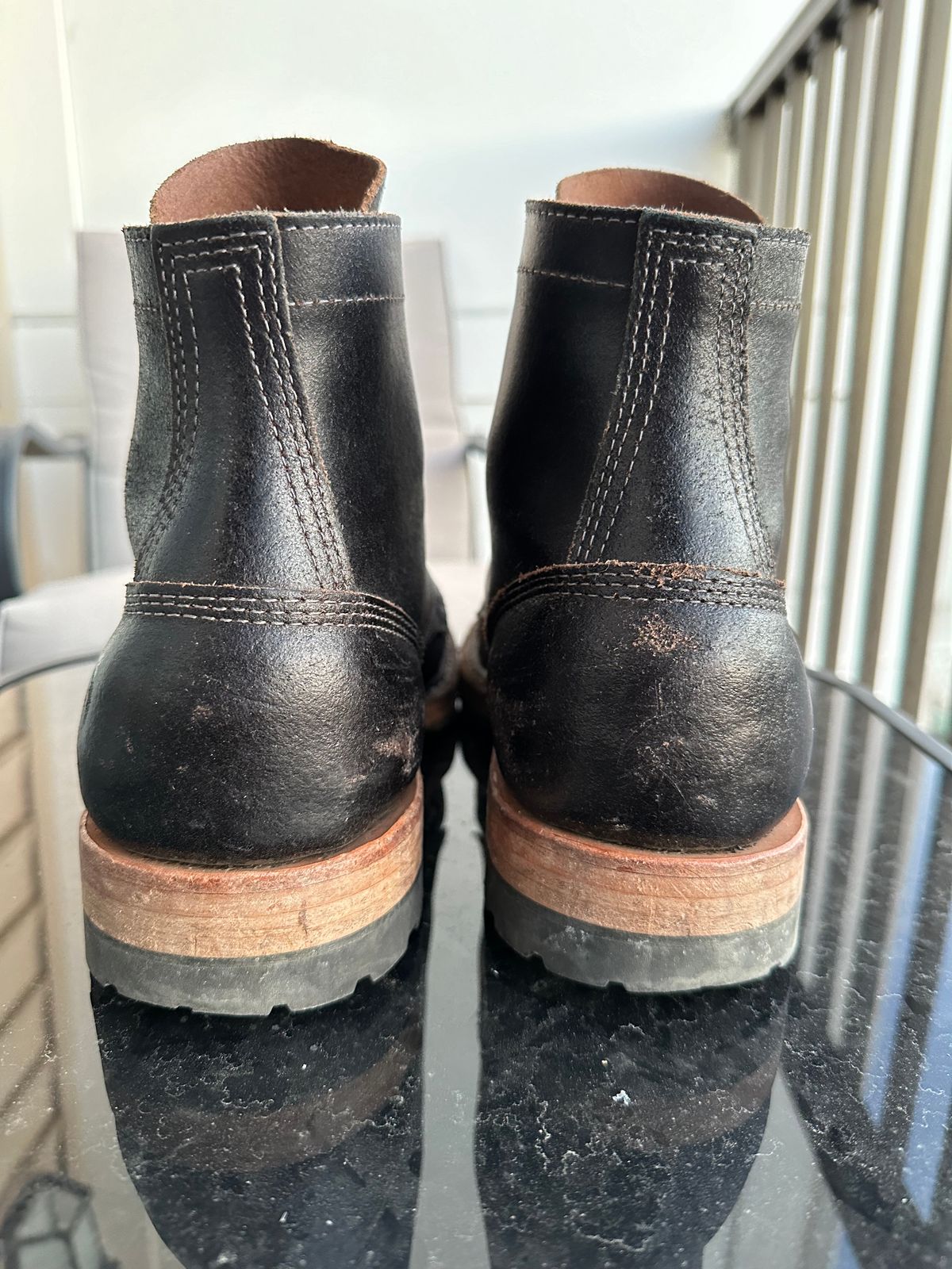 Photo by FutureCorpse33 on February 23, 2025 of the White's MP-Sherman Toe Cap in Horween Black Waxed Flesh.