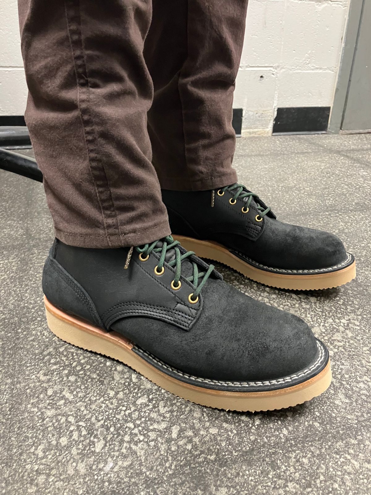 Photo by FutureCorpse33 on January 24, 2024 of the Nicks Traveler in Seidel MaxSupport Black & Seidel MaxSupport Black Roughout.