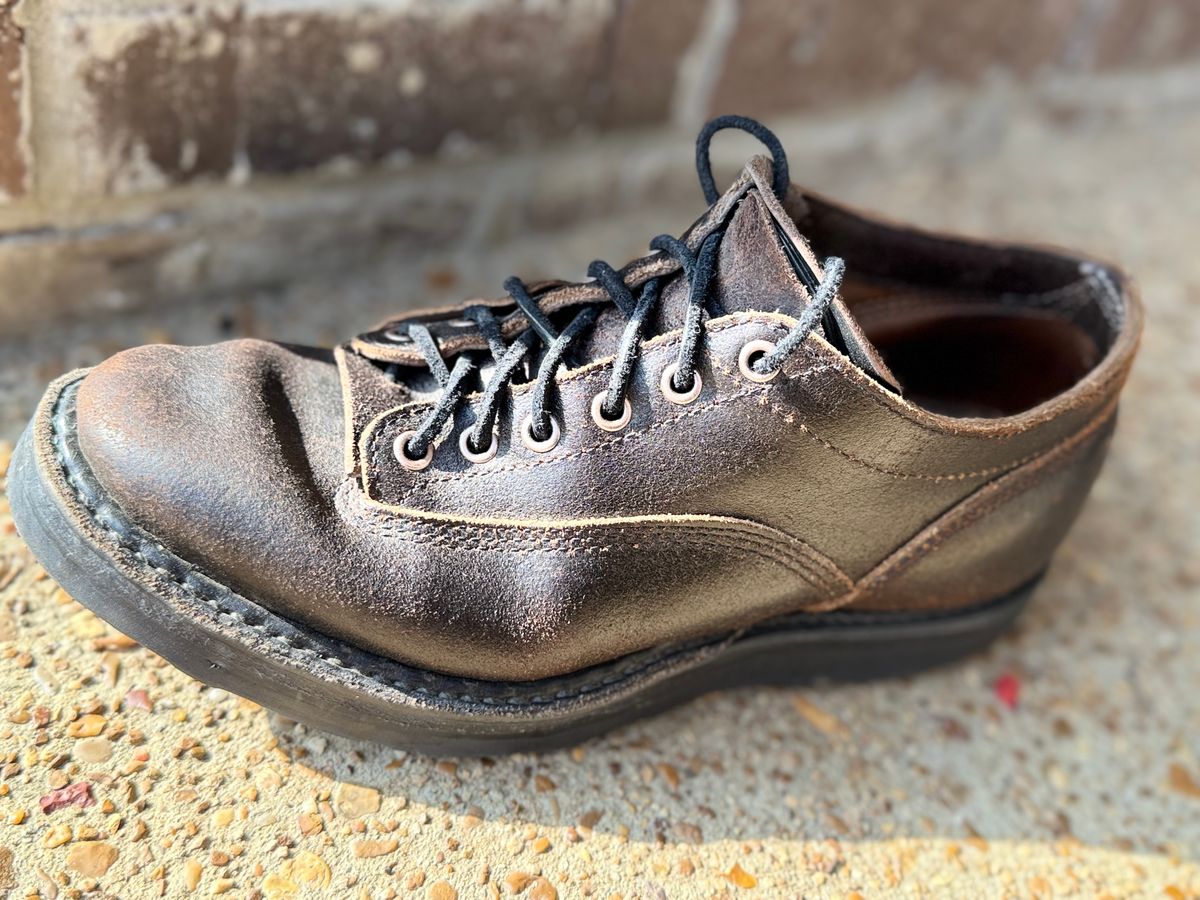 Photo by TBorggi on December 6, 2025 of the White's Whites / x Division Road LTT 300 Oxford C461 in Horween Dark Brown Waxed Flesh.