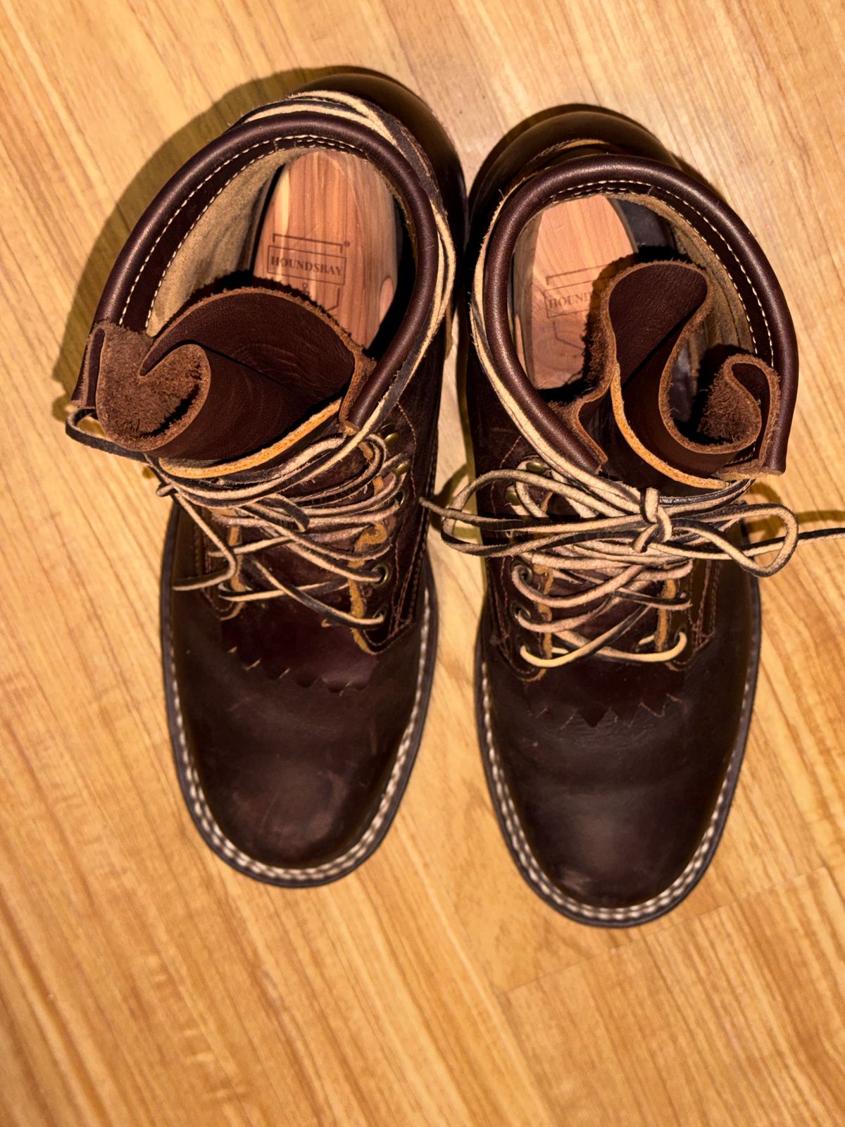 Photo by Ahab78 on October 1, 2025 of the Frank's Boots Wilshire in Seidel Brown Domain.