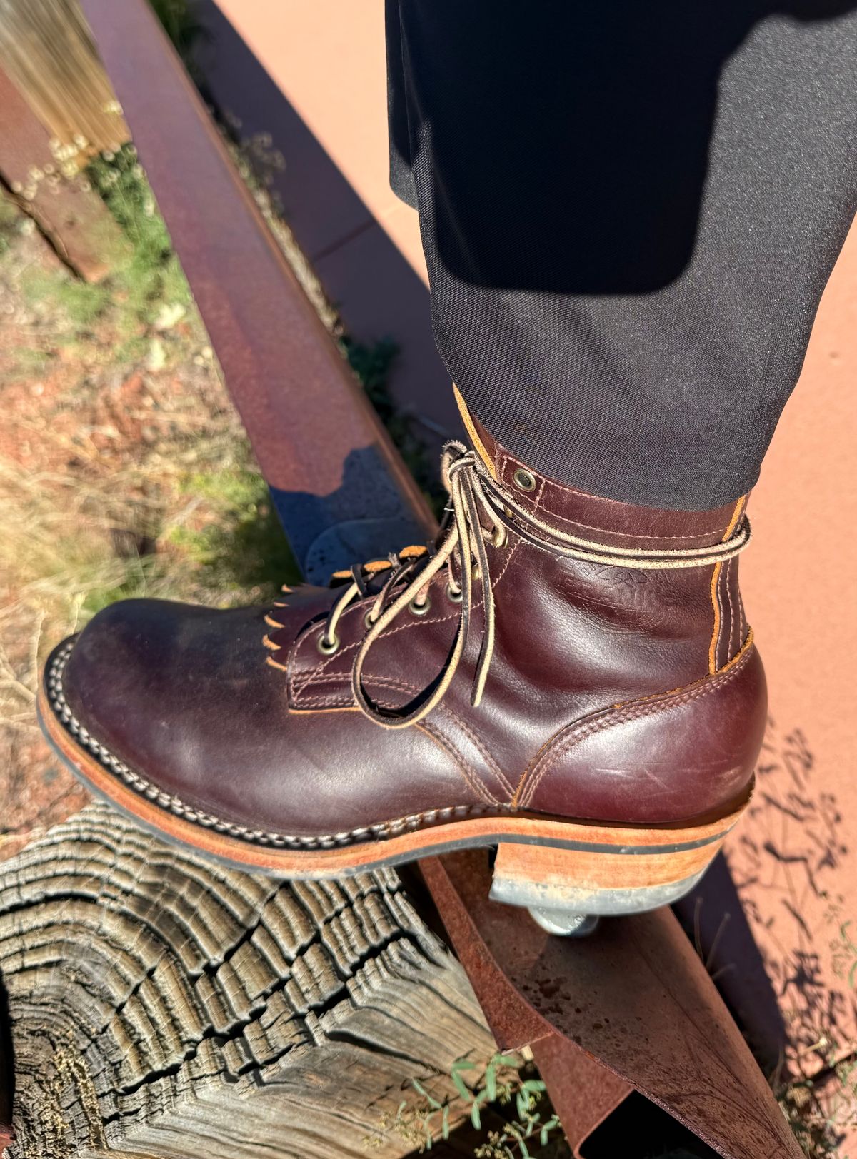 Photo by Ahab78 on October 1, 2025 of the Frank's Boots Wilshire in Seidel Brown Domain.