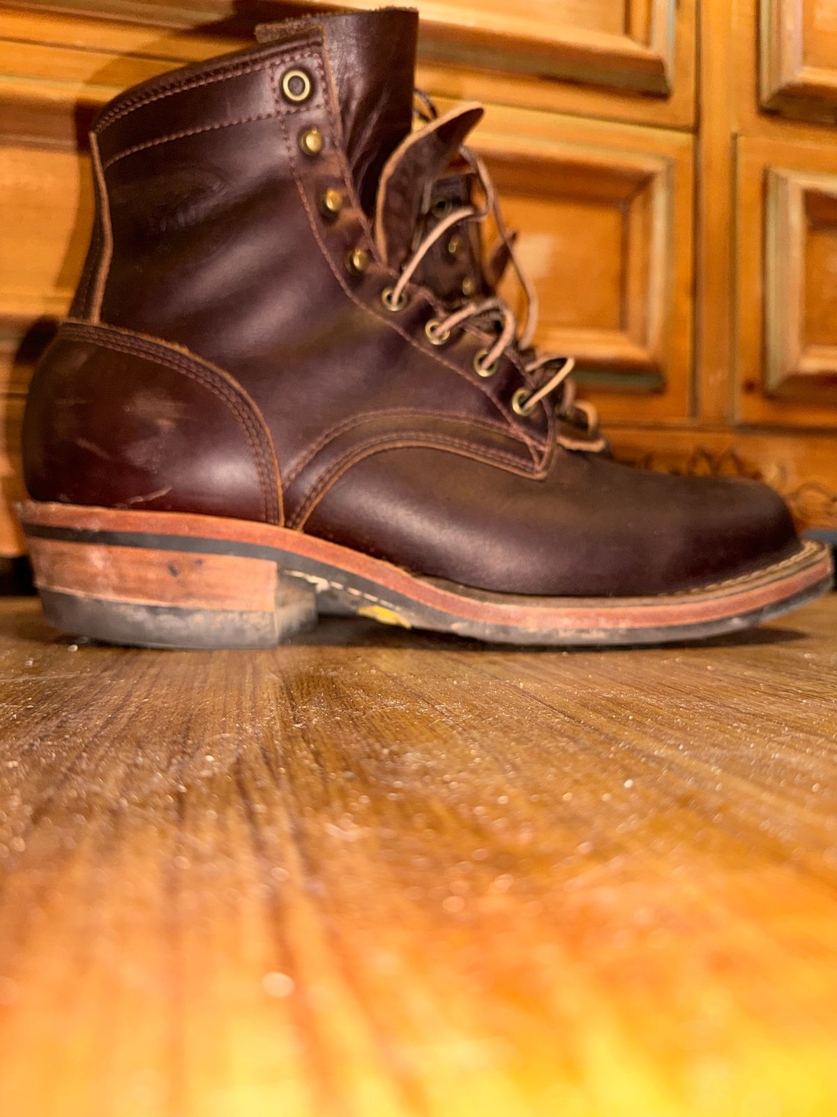 Photo by Ahab78 on October 2, 2025 of the Frank's Boots Wilshire in Seidel Brown Domain.