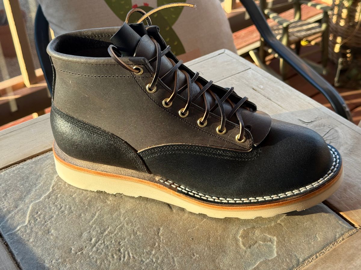 Photo by Ahab78 on May 8, 2026 of the Nicks Bromley in Cypress Light Grey & Pacific Waxed Flesh.