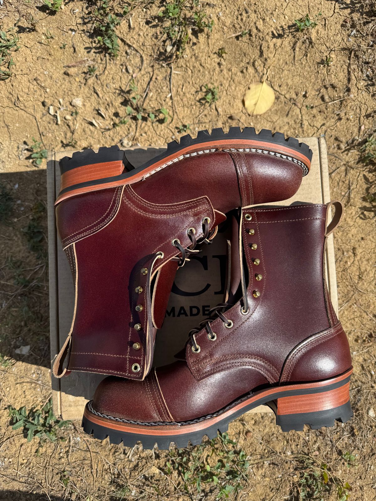 Photo by bootbrodrew on October 4, 2025 of the Nicks Lace Up Heritage in Horween Tan Waxed Flesh.