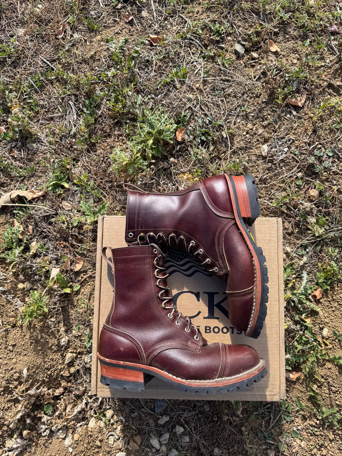 Photo by bootbrodrew on November 2, 2025 of the Nicks Lace Up Heritage in Horween Tan Waxed Flesh.