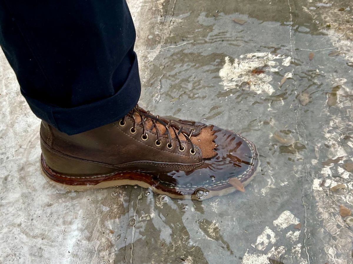 Photo by Vic on July 6, 2026 of the White's C350ltt-cs in Horween Greener Pastures Dublin.