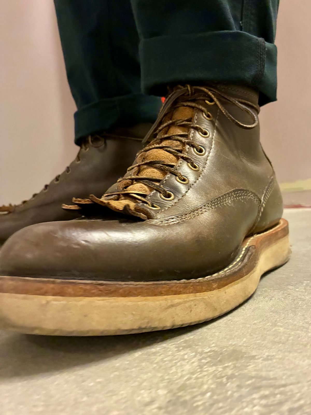 Photo by Vic on July 7, 2026 of the White's C350ltt-cs in Horween Greener Pastures Dublin.