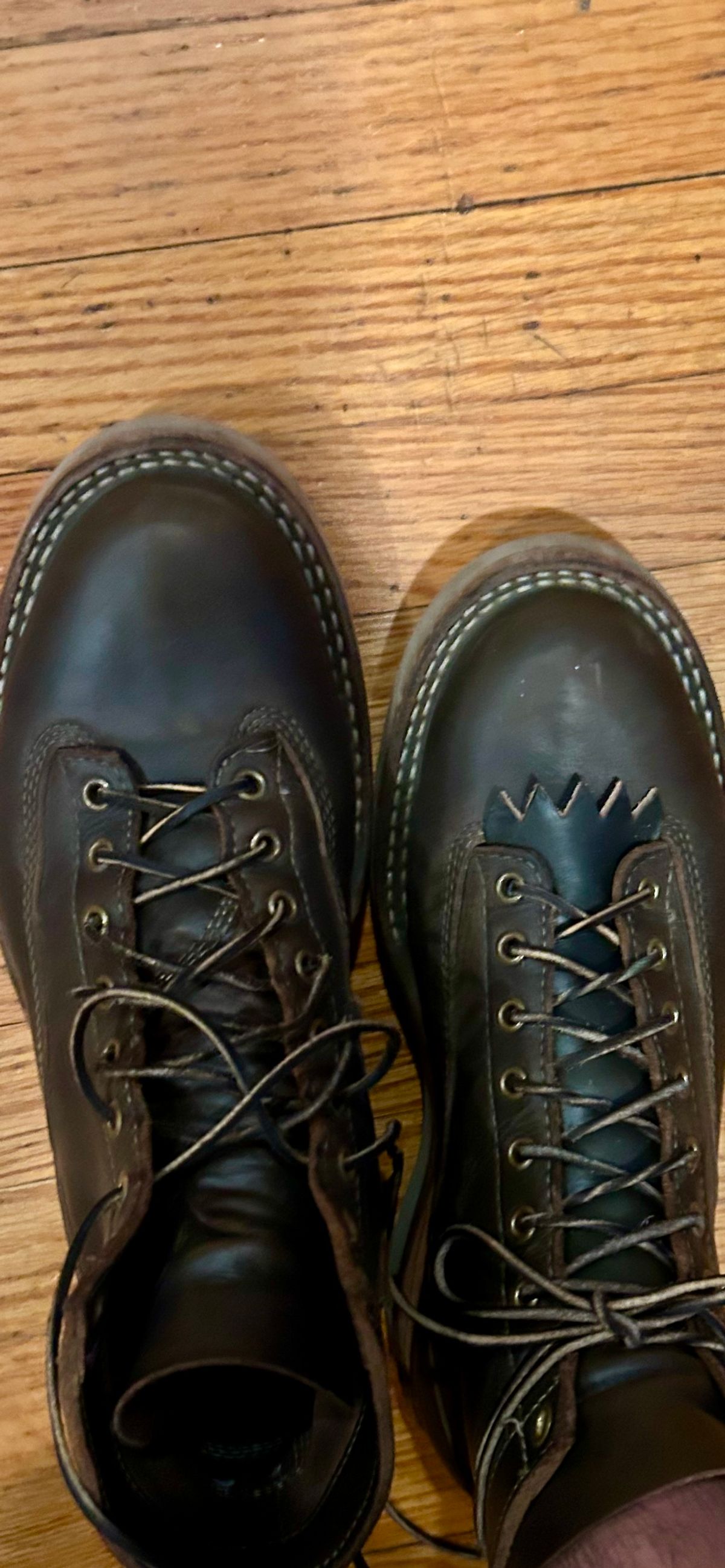 Photo by Vic on October 11, 2025 of the Whites Green Pasture Lace To Toe C350ltt-cs in Horween Greener Pastures Dublin.