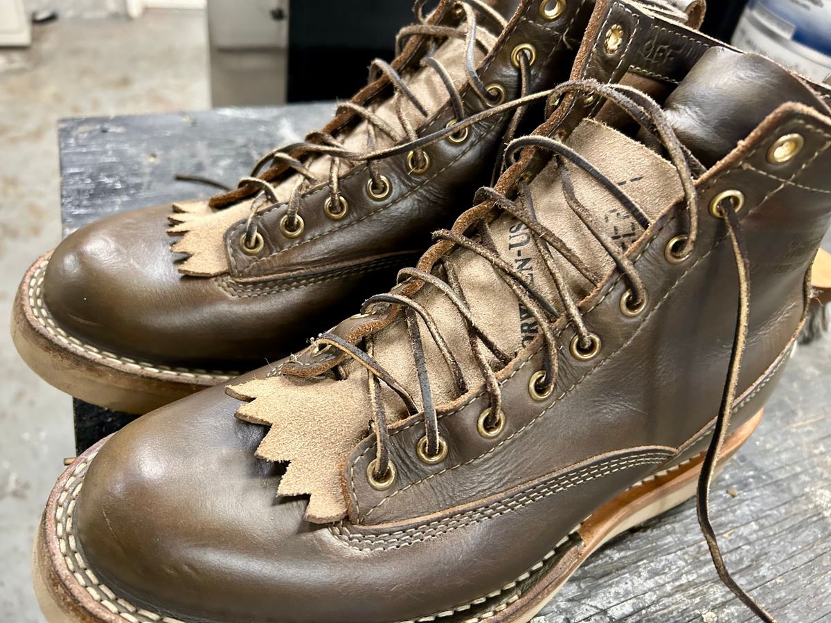 Photo by Vic on October 14, 2025 of the Whites Green Pasture Lace To Toe C350ltt-cs in Horween Greener Pastures Dublin.