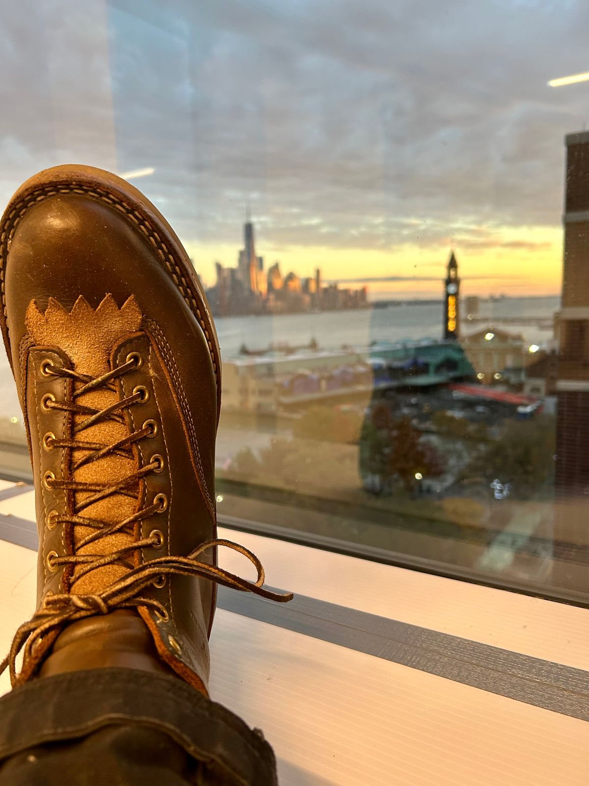 Photo by Vic on November 3, 2025 of the Whites Green Pasture Lace To Toe C350ltt-cs in Horween Greener Pastures Dublin.