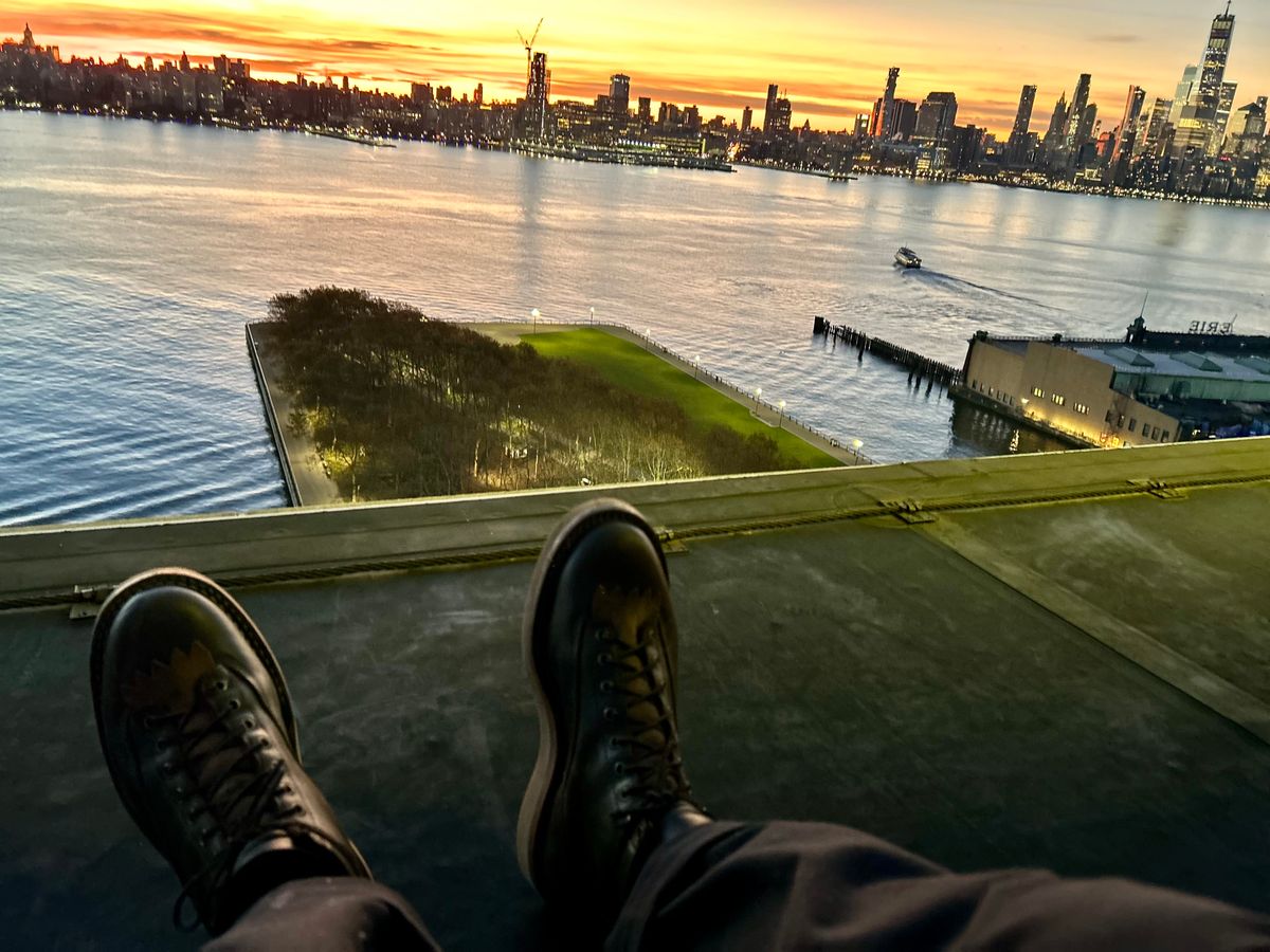 Photo by Vic on November 7, 2025 of the Whites Green Pasture Lace To Toe C350ltt-cs in Horween Greener Pastures Dublin.