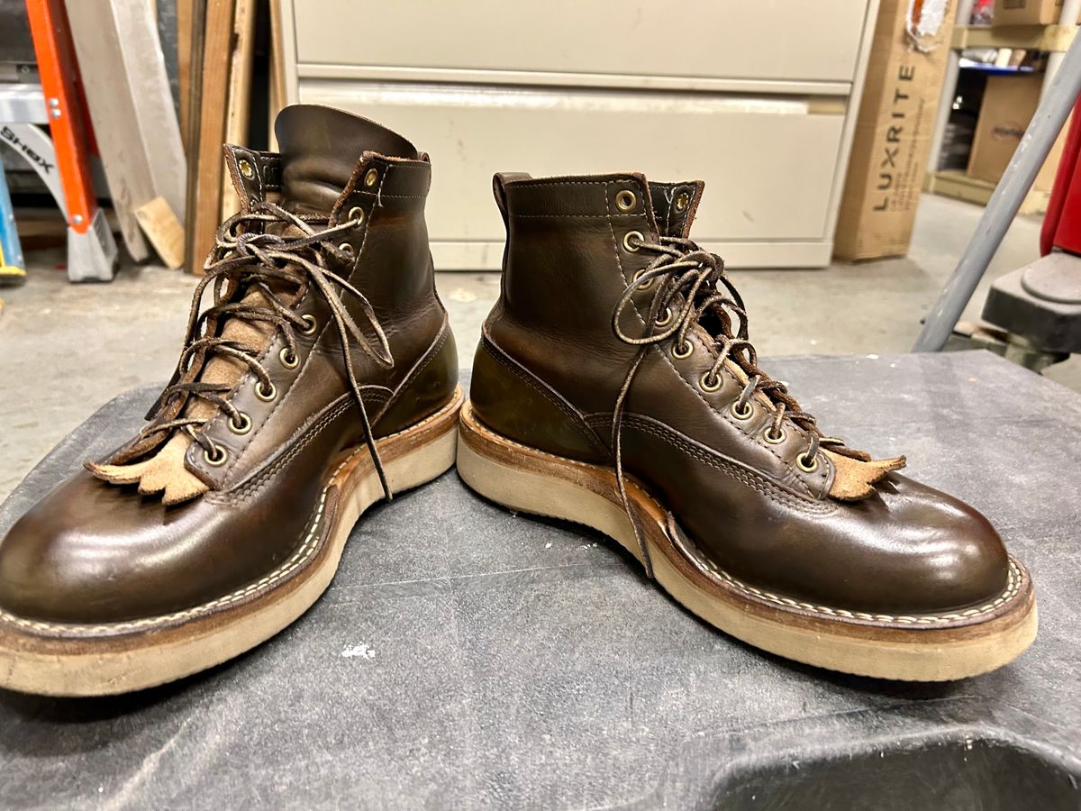 Photo by Vic on November 18, 2025 of the Whites Green Pasture Lace To Toe C350ltt-cs in Horween Greener Pastures Dublin.