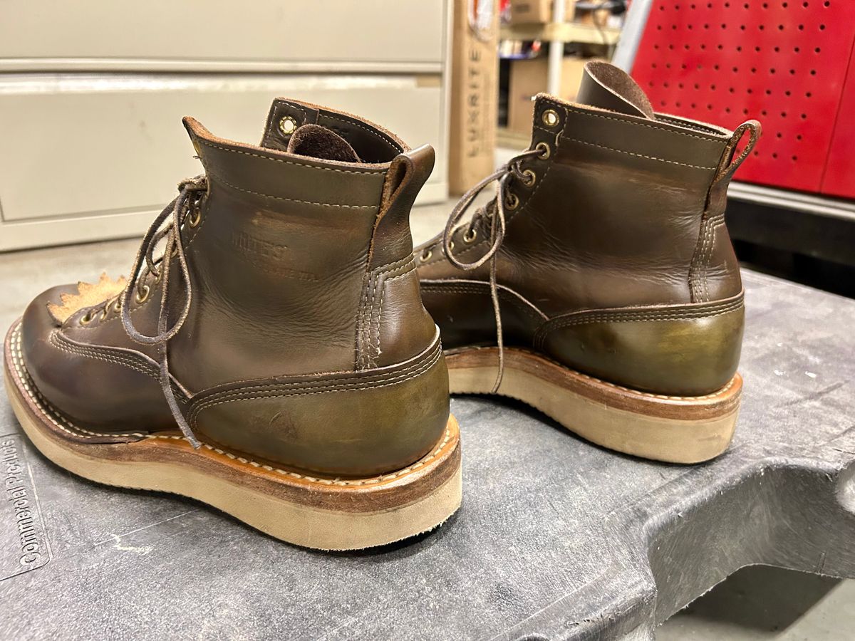 Photo by Vic on November 18, 2025 of the Whites Green Pasture Lace To Toe C350ltt-cs in Horween Greener Pastures Dublin.