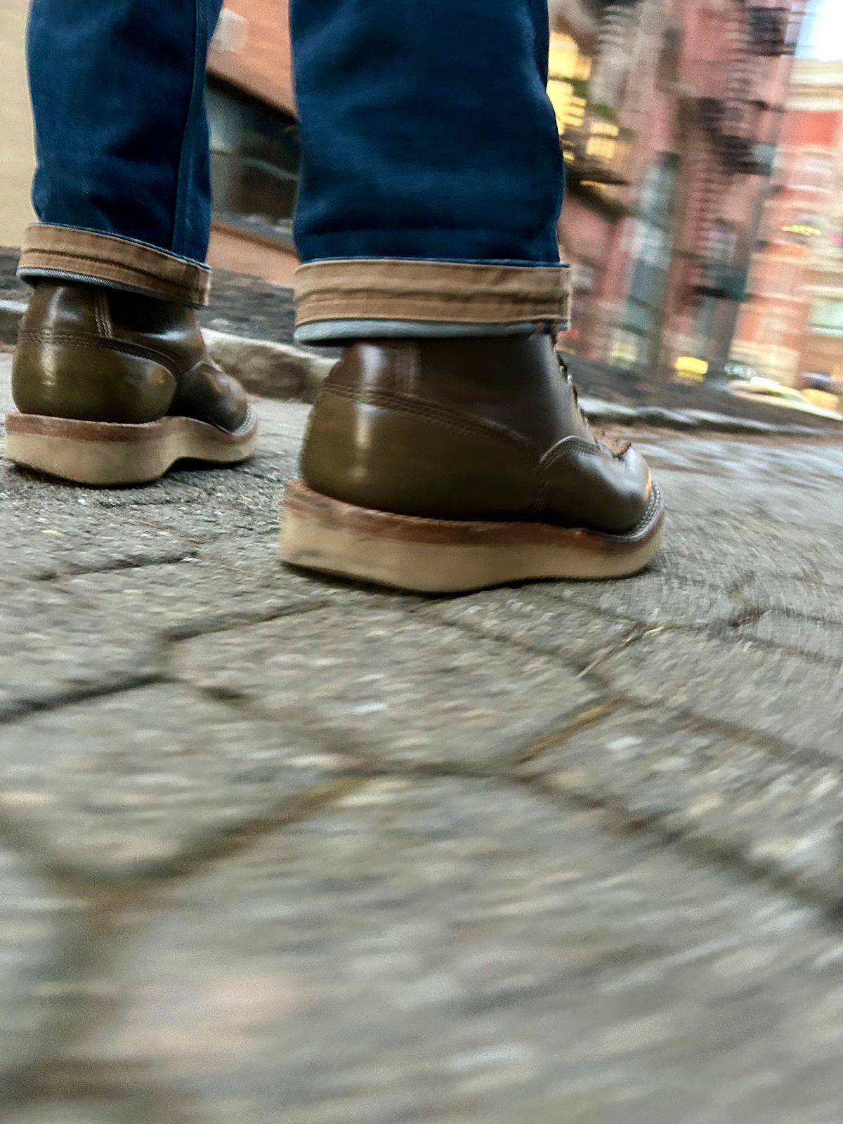 Photo by Vic on January 17, 2026 of the Whites Green Pasture Lace To Toe C350ltt-cs in Horween Greener Pastures Dublin.