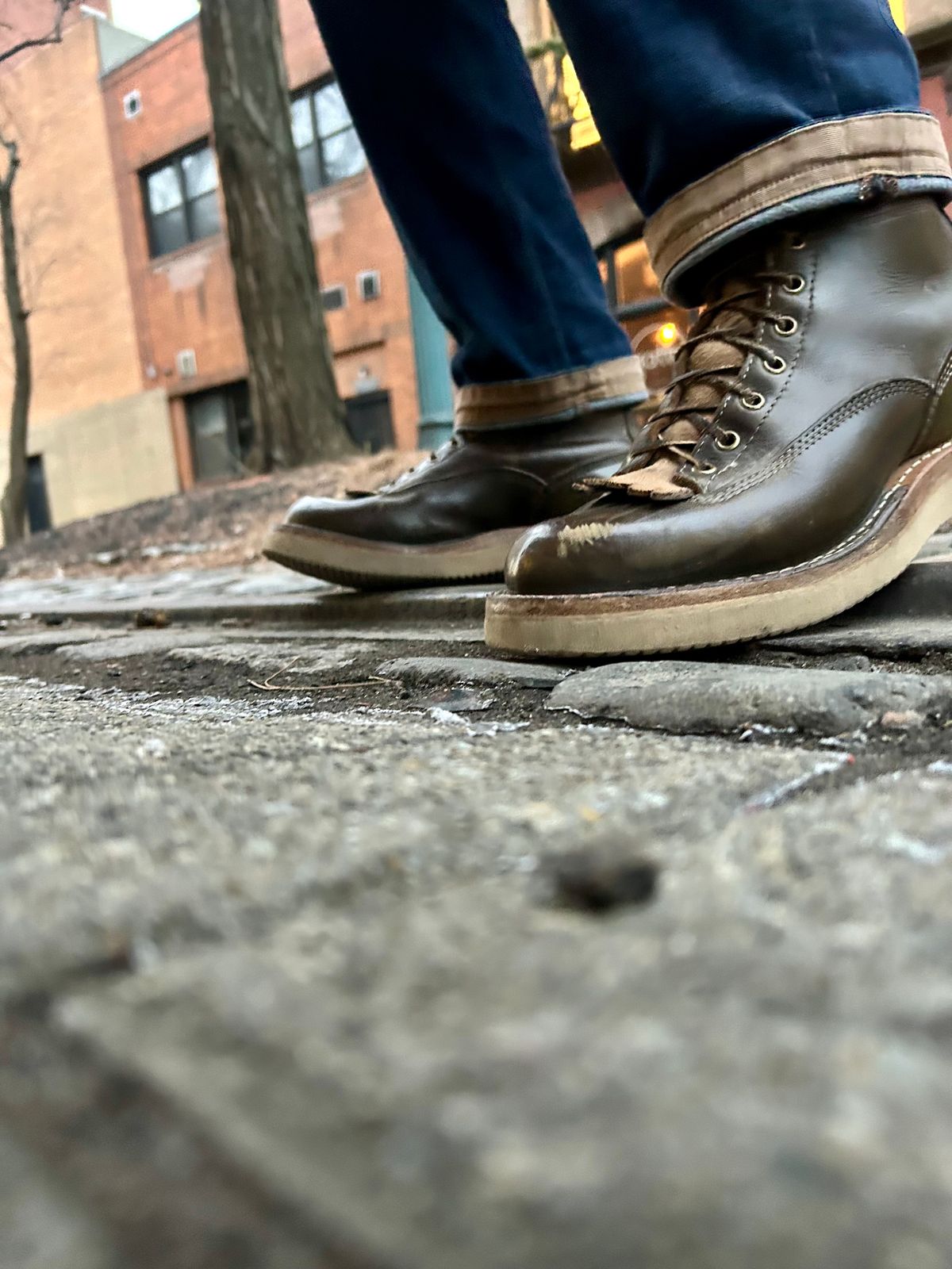 Photo by Vic on January 17, 2026 of the Whites Green Pasture Lace To Toe C350ltt-cs in Horween Greener Pastures Dublin.