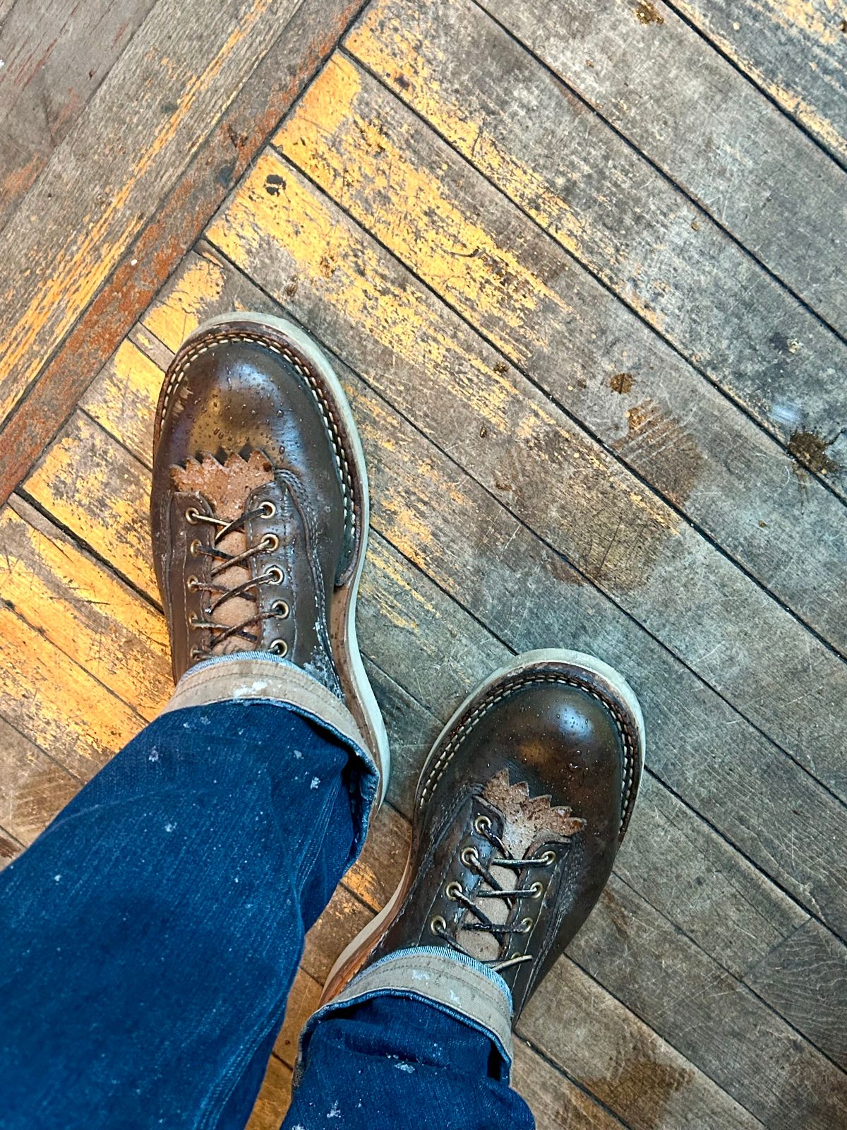 Photo by Vic on January 17, 2026 of the Whites Green Pasture Lace To Toe C350ltt-cs in Horween Greener Pastures Dublin.