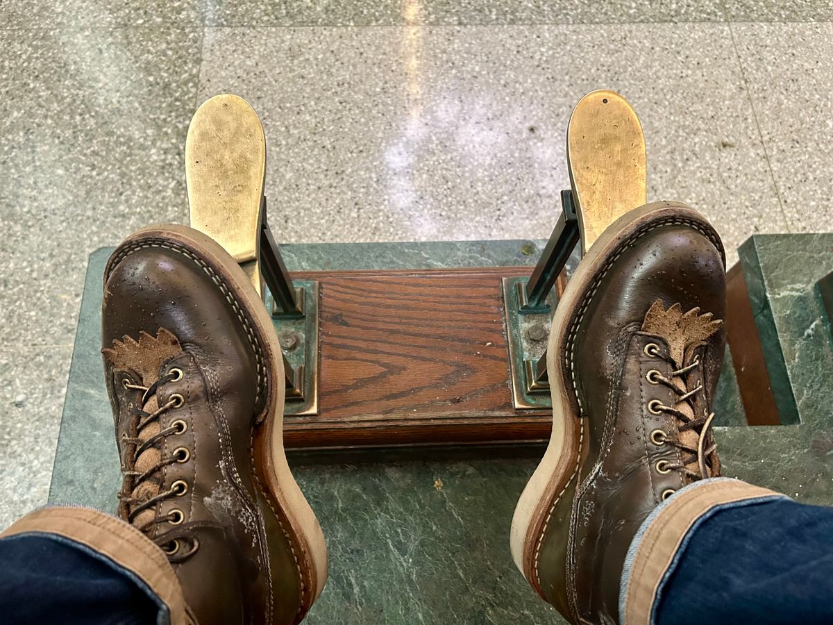 Photo by Vic on January 17, 2026 of the Whites Green Pasture Lace To Toe C350ltt-cs in Horween Greener Pastures Dublin.