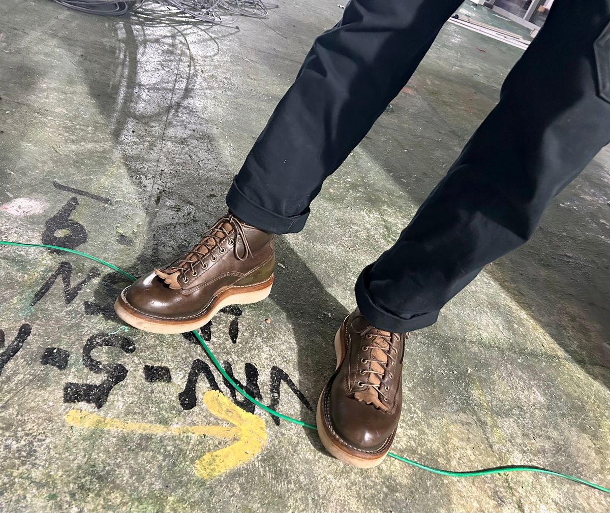 Photo by Vic on February 26, 2026 of the Whites Green Pasture Lace To Toe C350ltt-cs in Horween Greener Pastures Dublin.