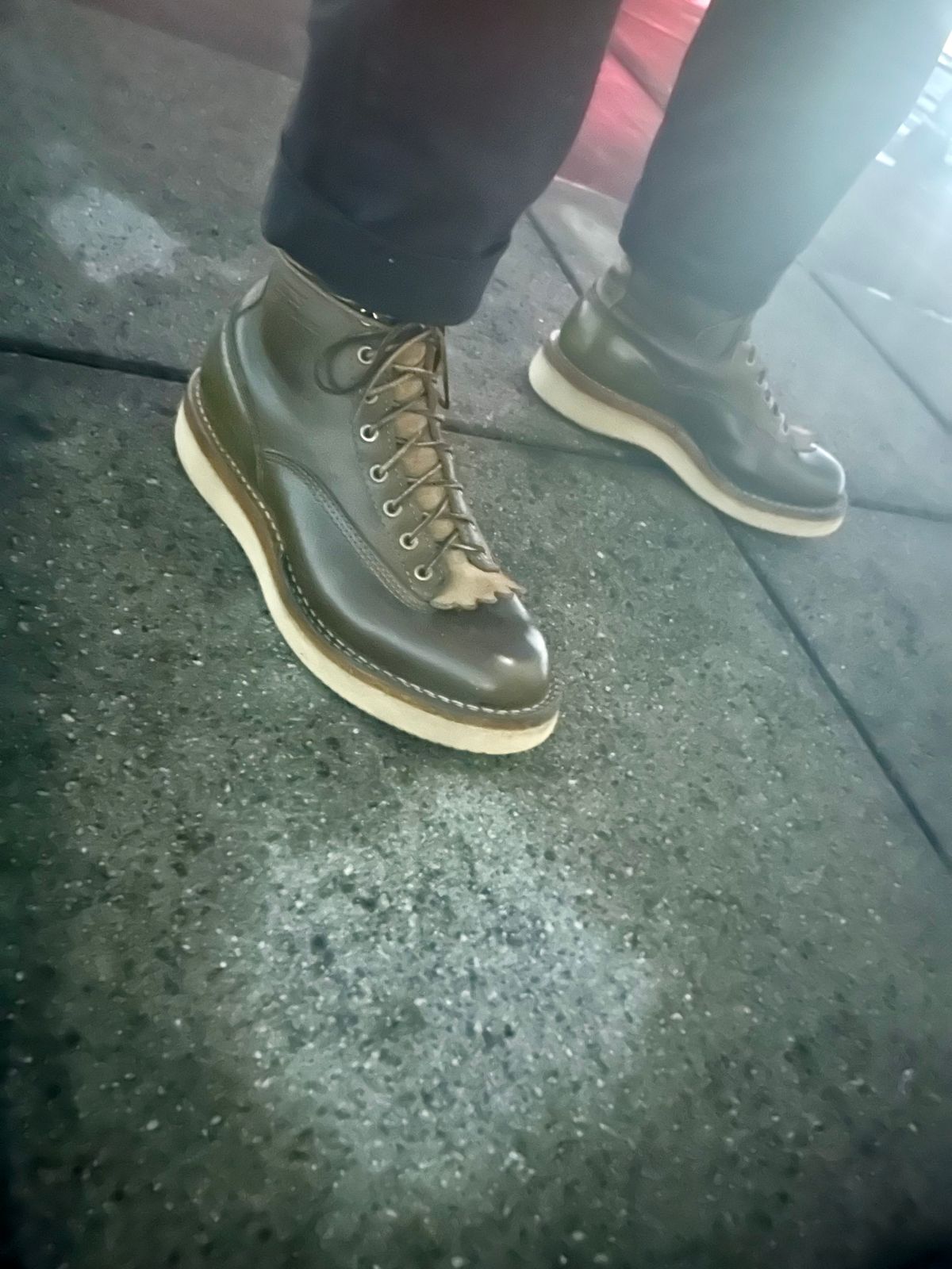 Photo by Vic on February 25, 2026 of the Whites Green Pasture Lace To Toe C350ltt-cs in Horween Greener Pastures Dublin.