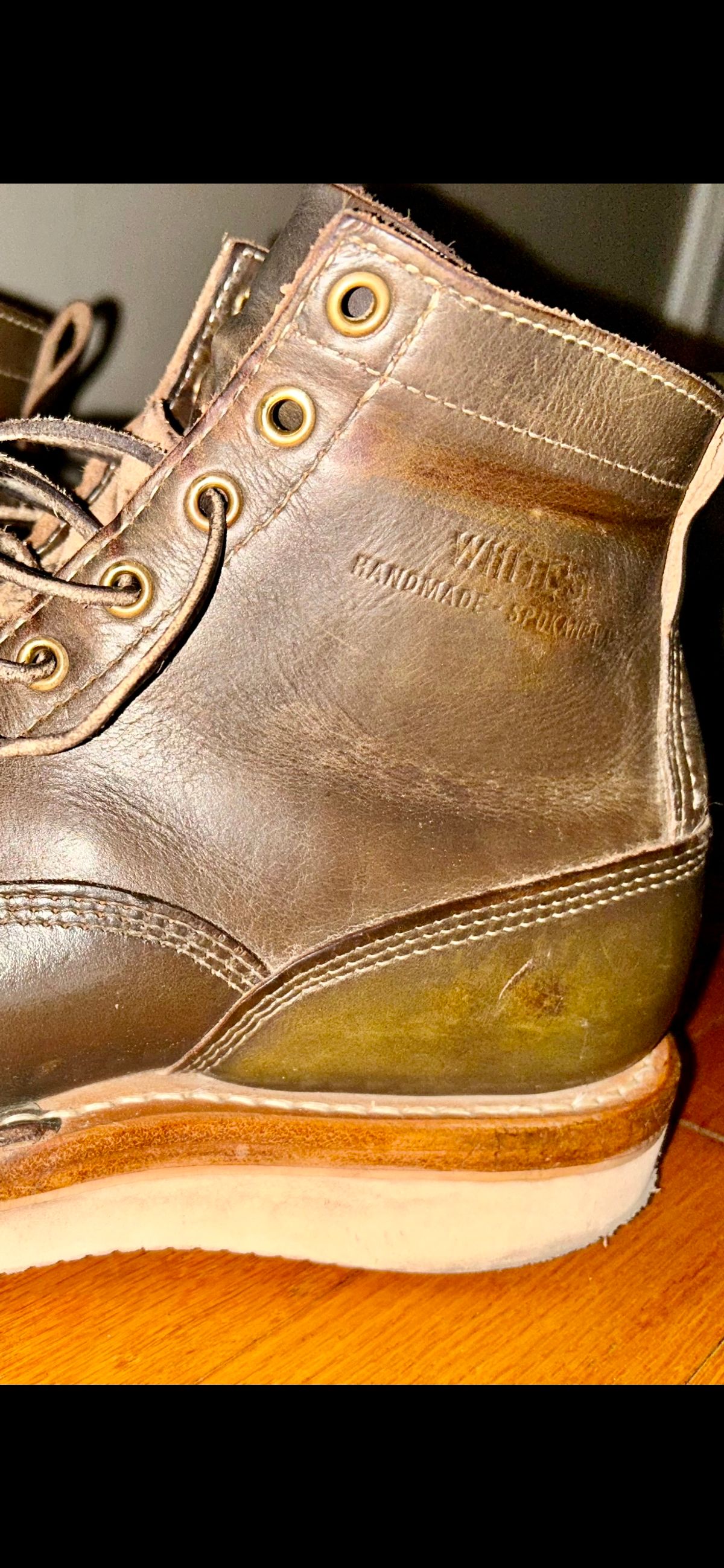 Photo by Vic on February 27, 2026 of the Whites Green Pasture Lace To Toe C350ltt-cs in Horween Greener Pastures Dublin.