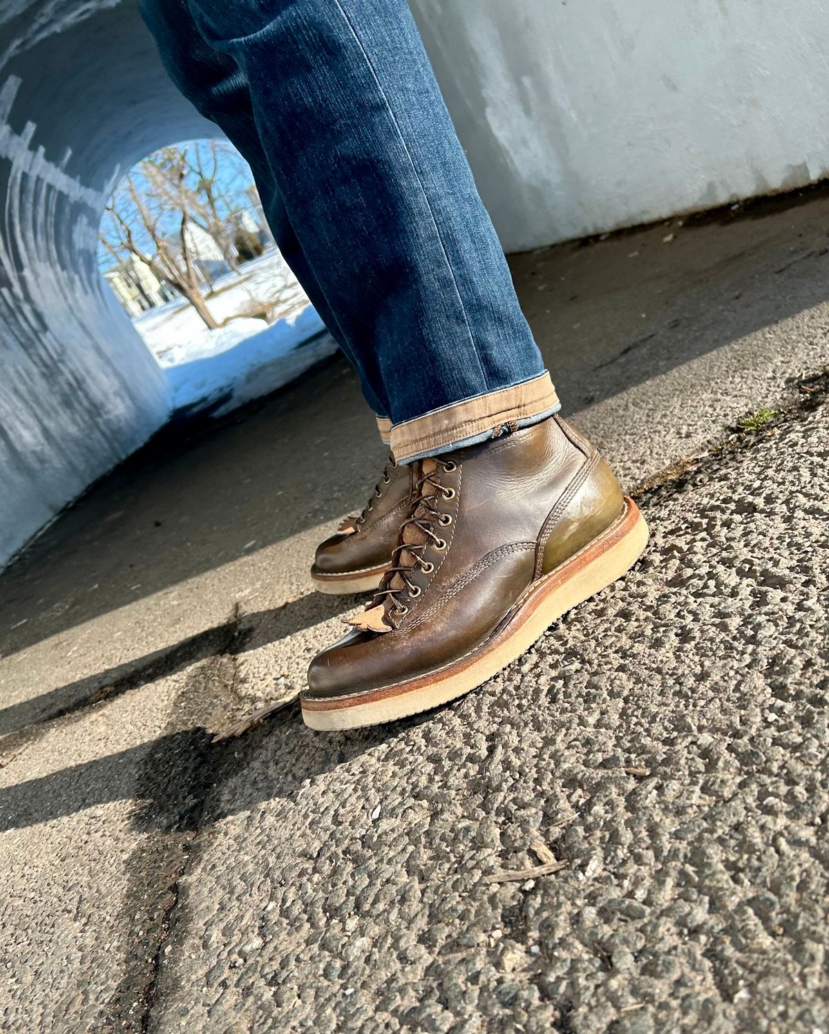 Photo by Vic on February 27, 2026 of the Whites Green Pasture Lace To Toe C350ltt-cs in Horween Greener Pastures Dublin.