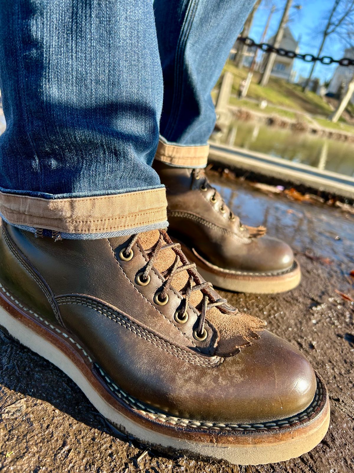 Photo by Vic on March 24, 2026 of the Whites Green Pasture Lace To Toe C350ltt-cs in Horween Greener Pastures Dublin.